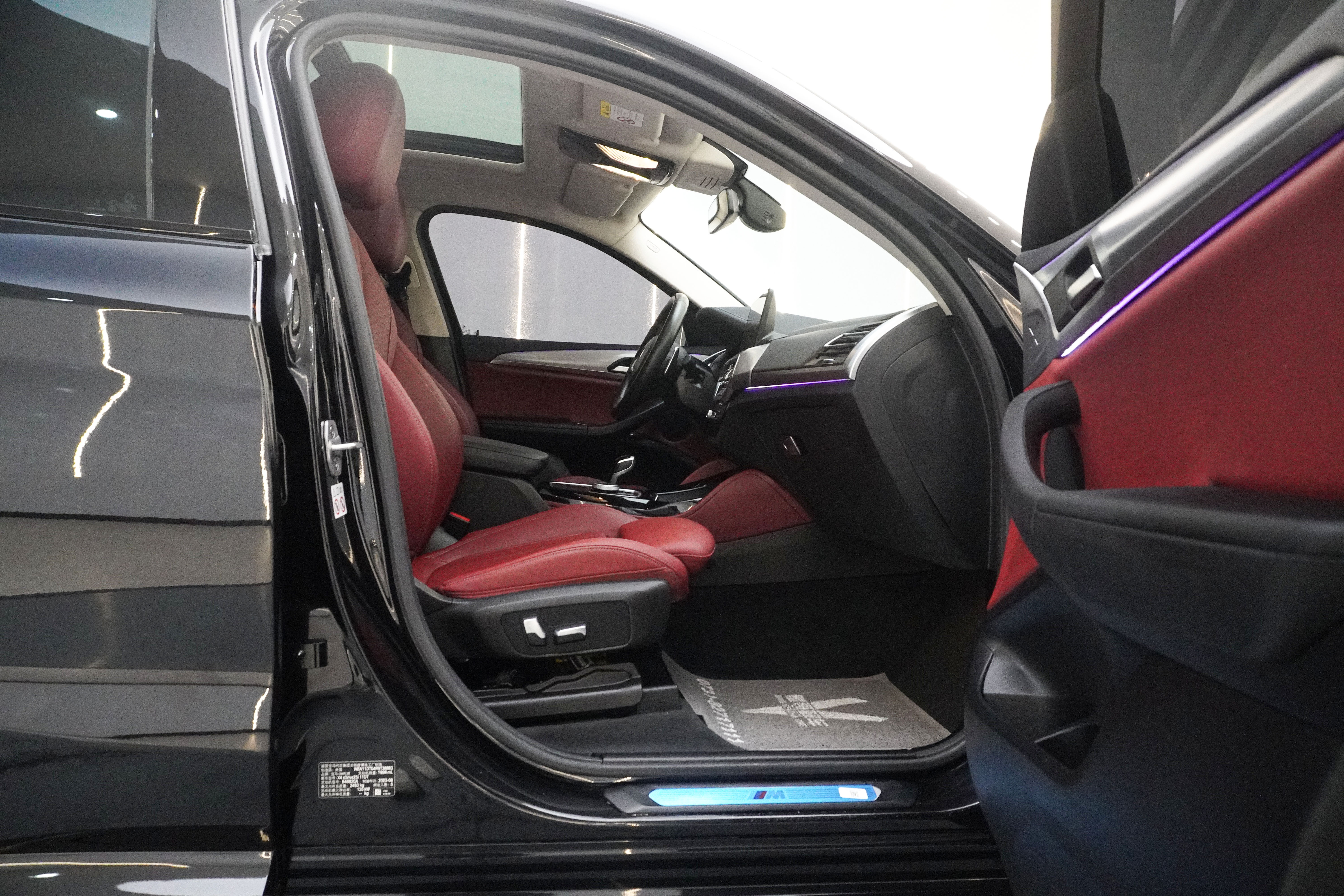 BMW X4 2023 immagine di auto #6