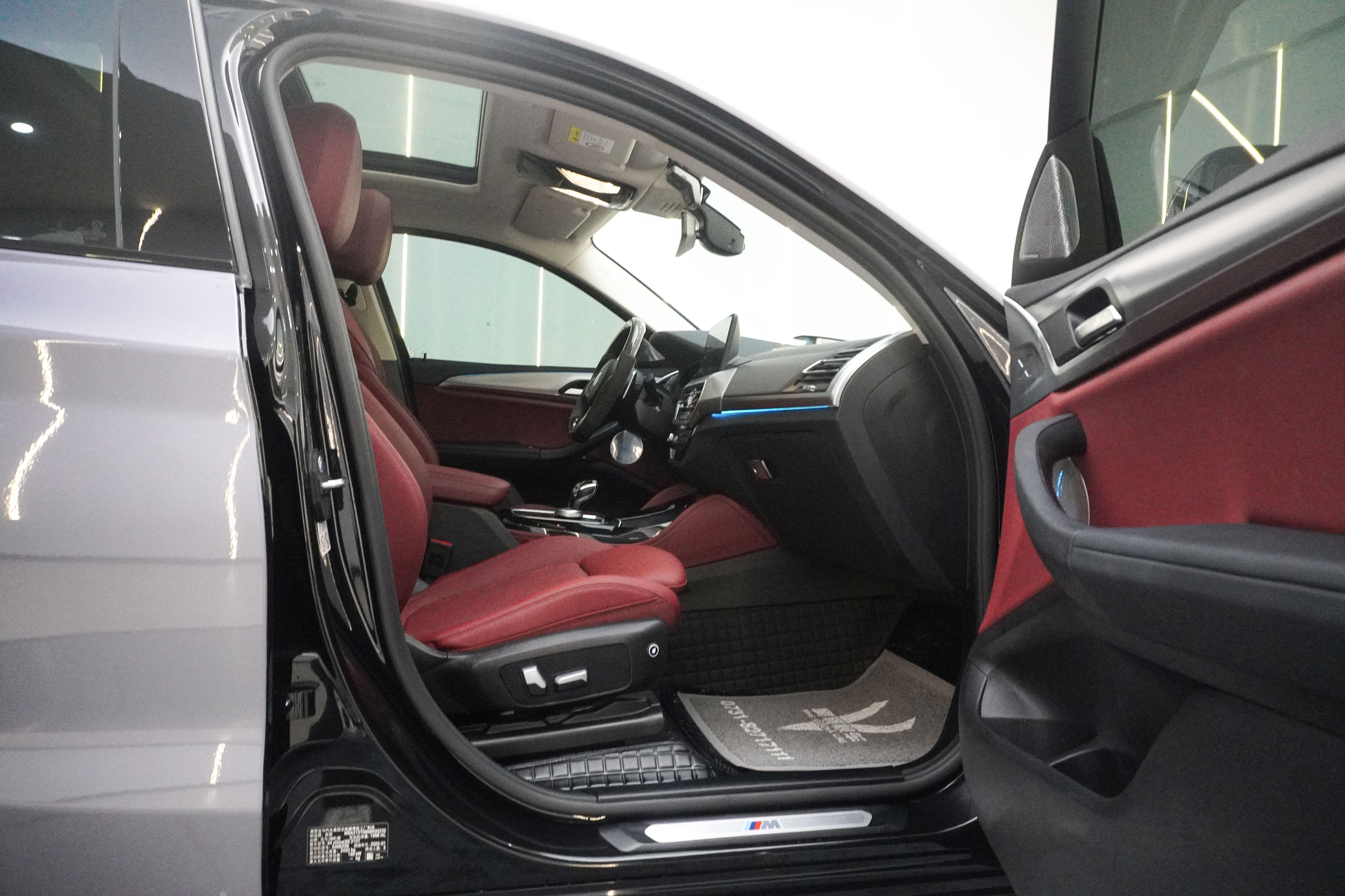 BMW X4 2022 صورة سيارة #6