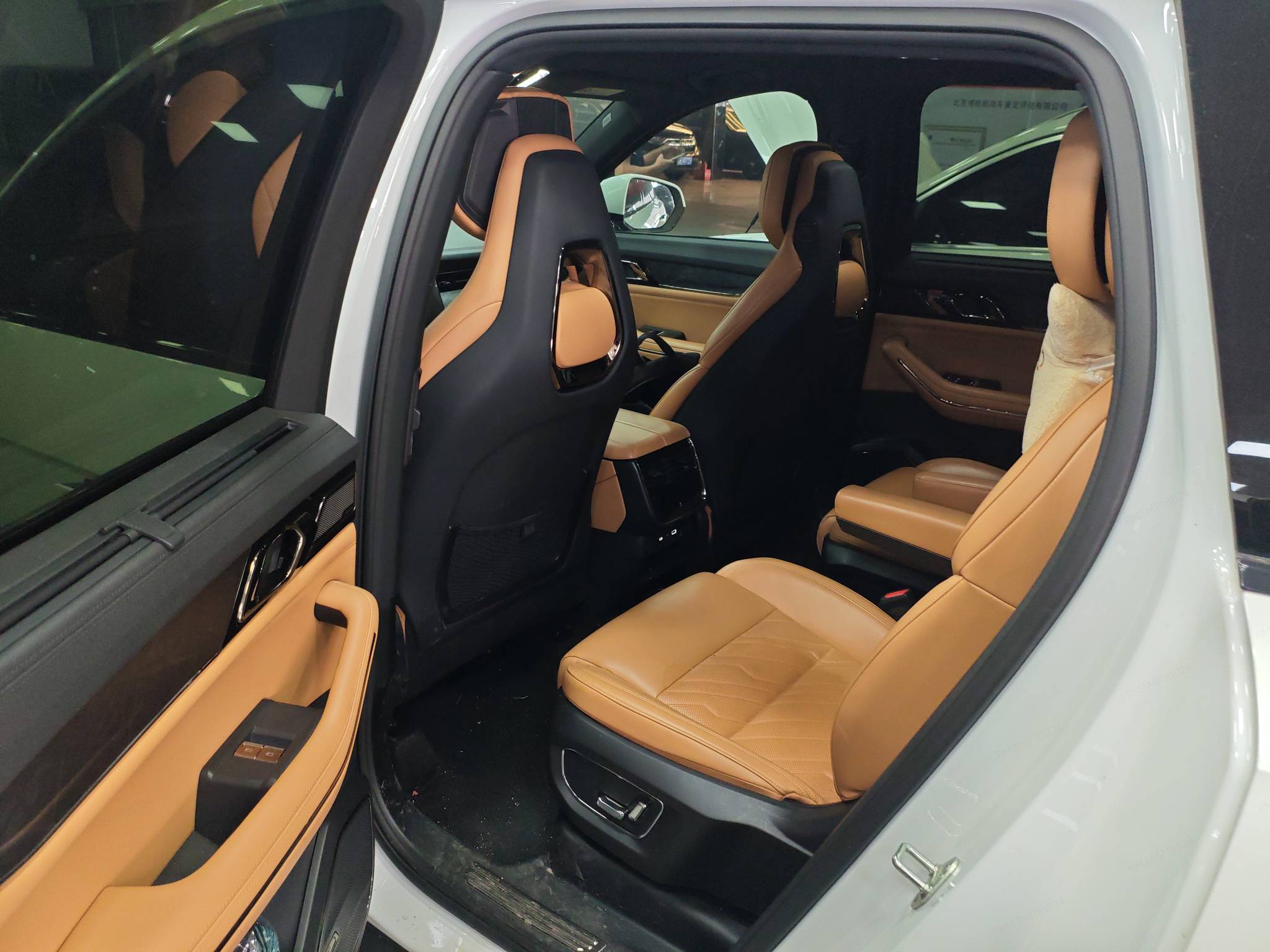 Lynk & Co 09 2022 car image #6