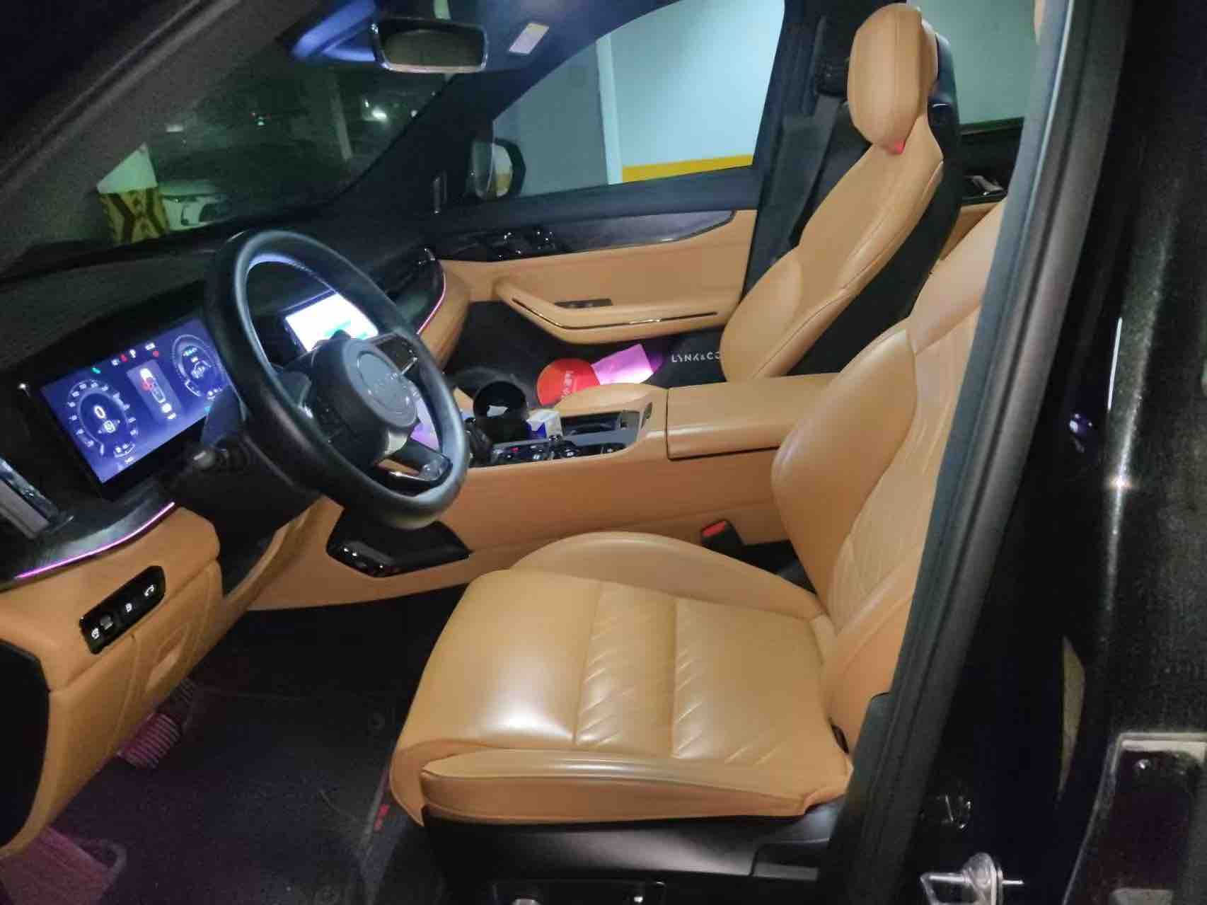 Lynk & Co 09 EM-P 2023 car image #6