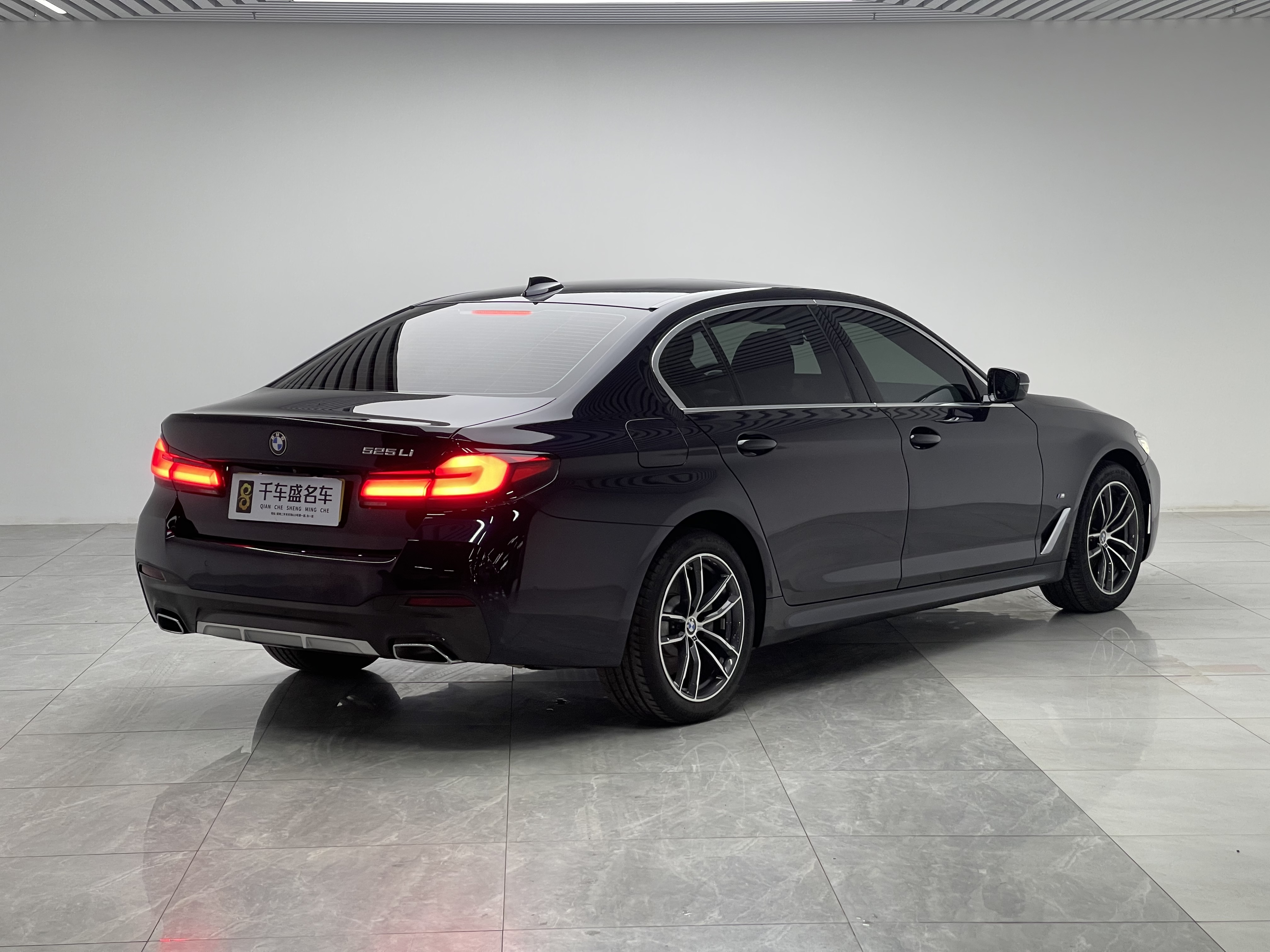 BMW 5 Series 2022 #6 BMW 5 Series 2022 car image #6