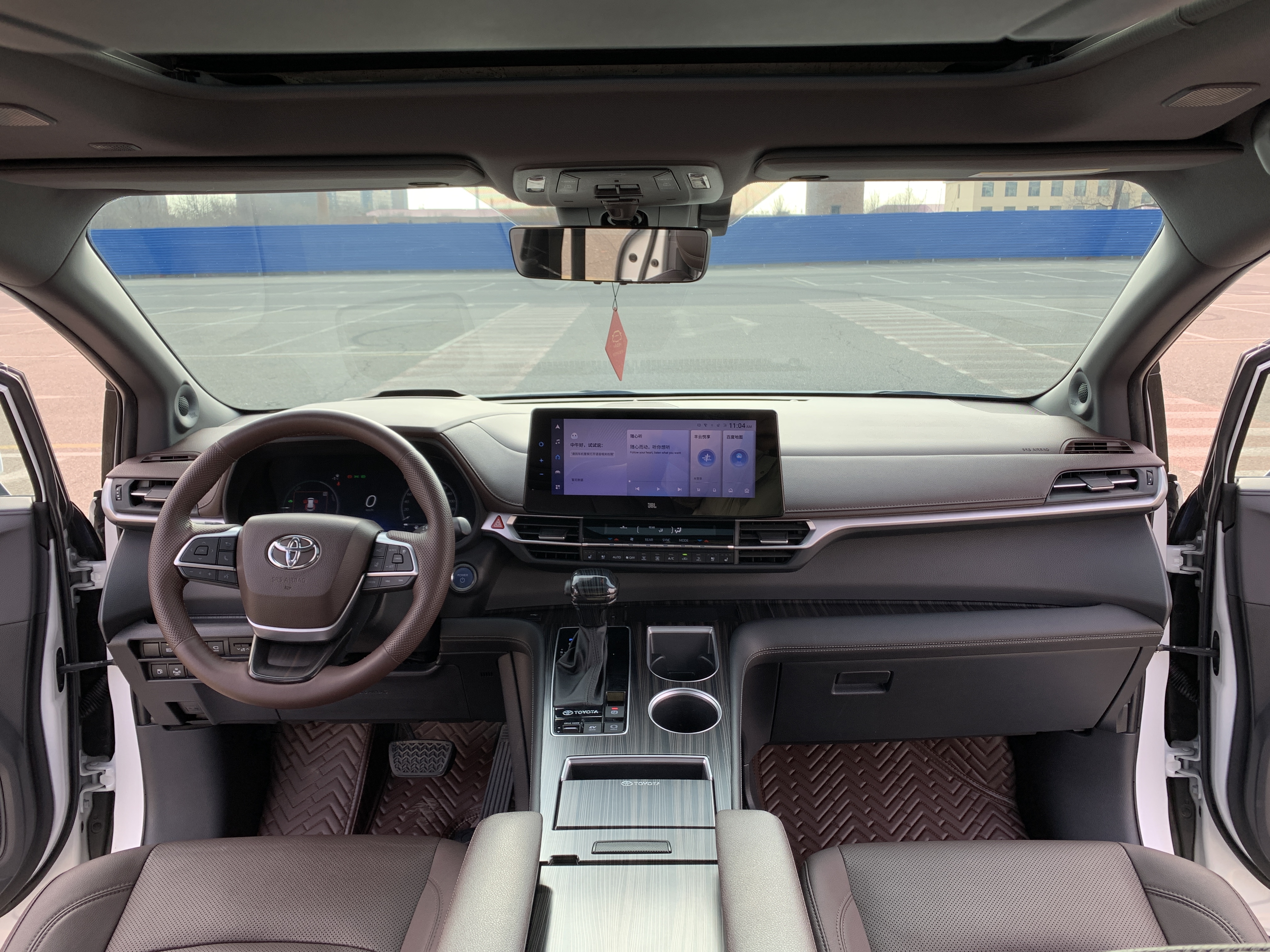 Toyota Sienna 2022 immagine di auto #6