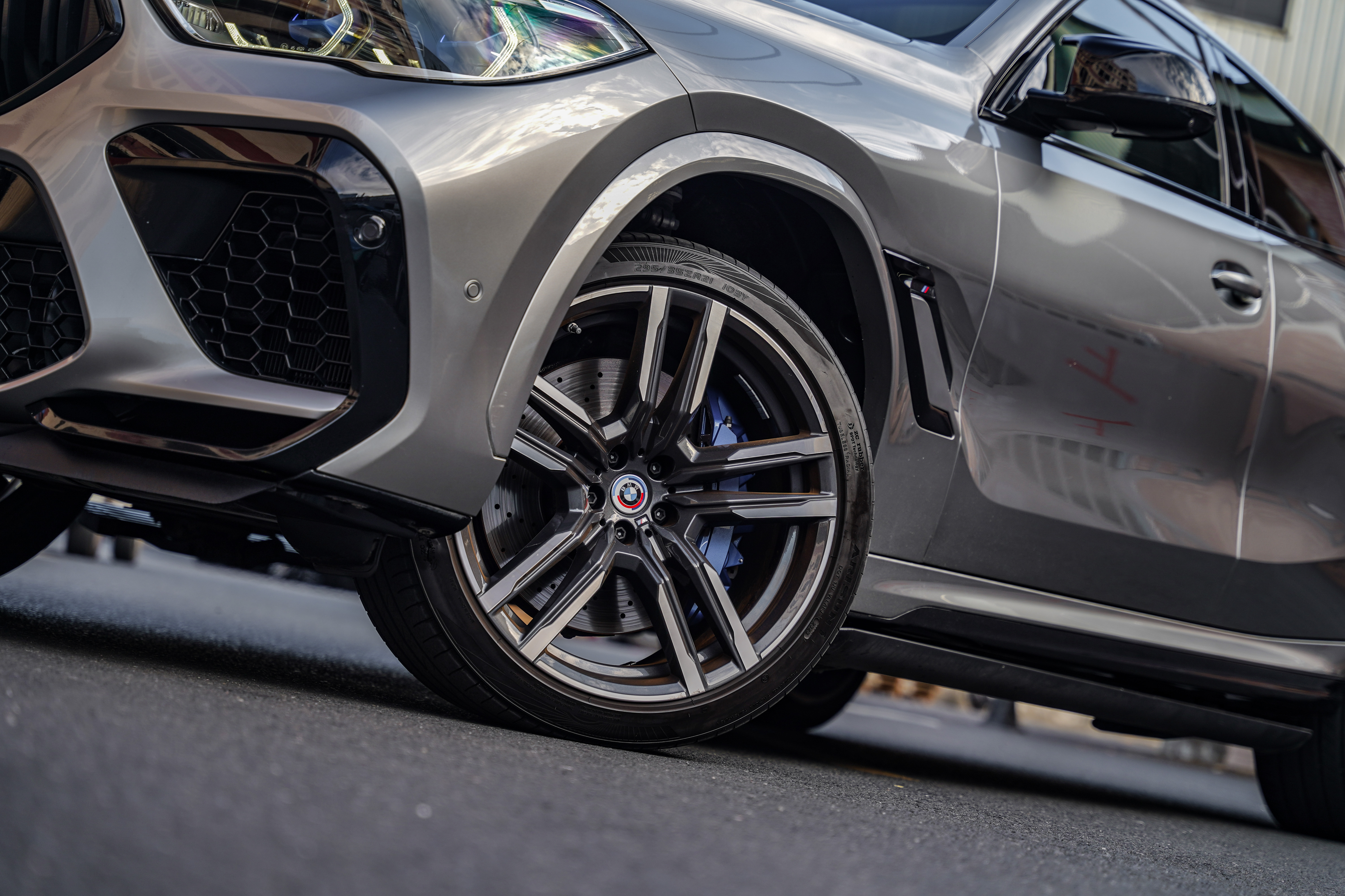 BMW X6 M 2022 #6 BMW X6 M 2022 car image #6