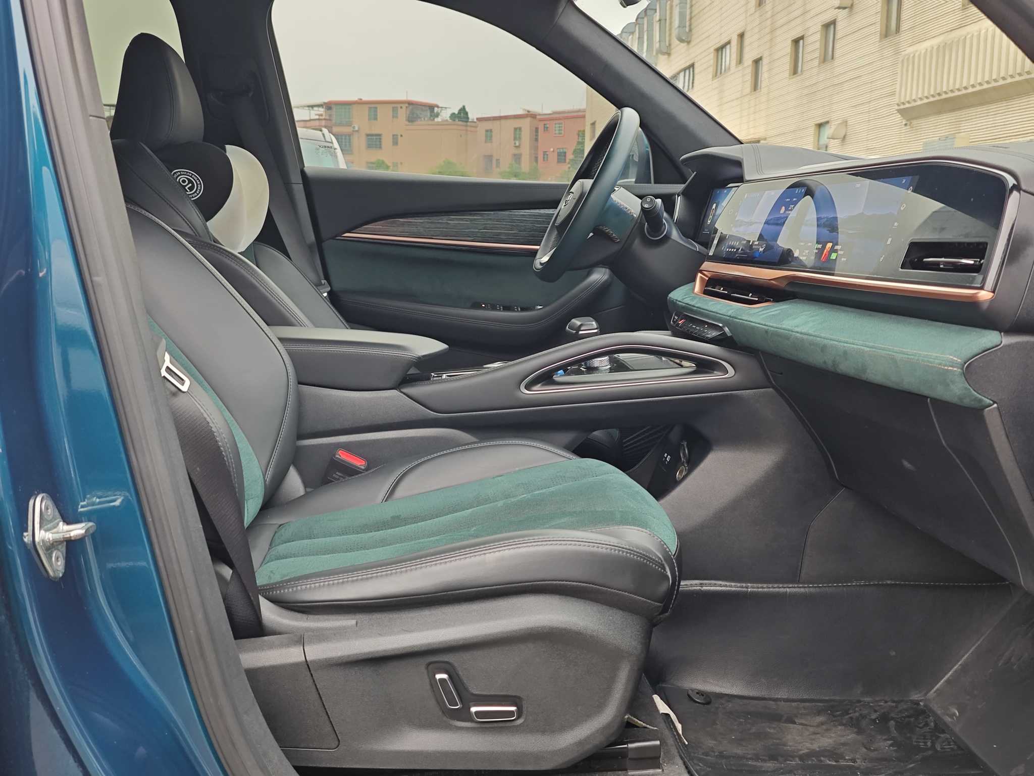 GEELY Monjaro 2023 изображение автомобиля #6