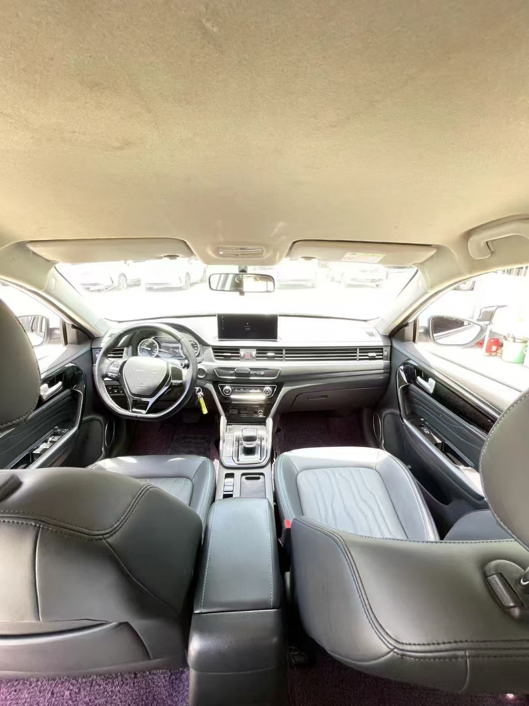 Forthing S60 EV 2022 car image #6