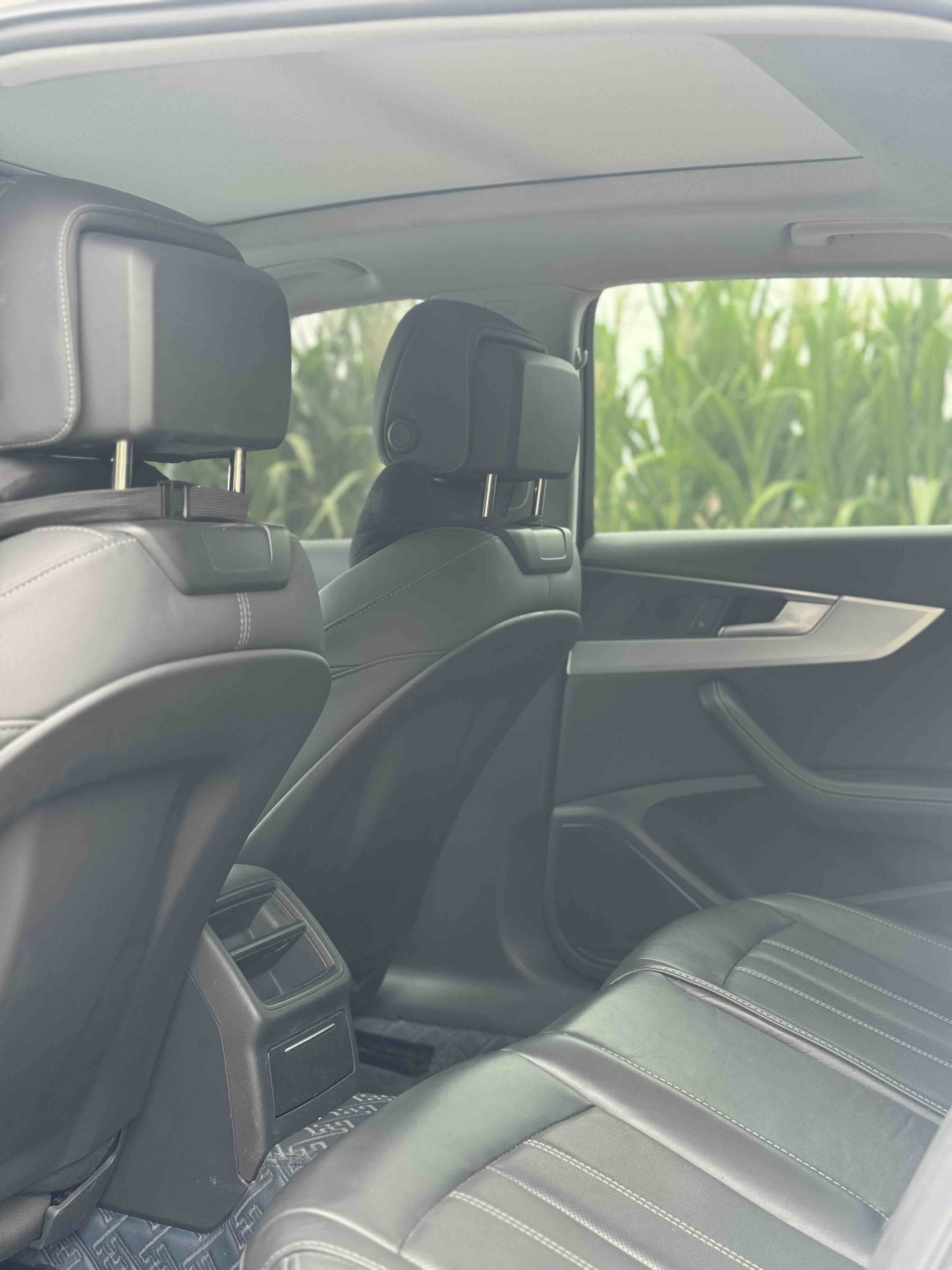 Audi A4L 2023 car image #6