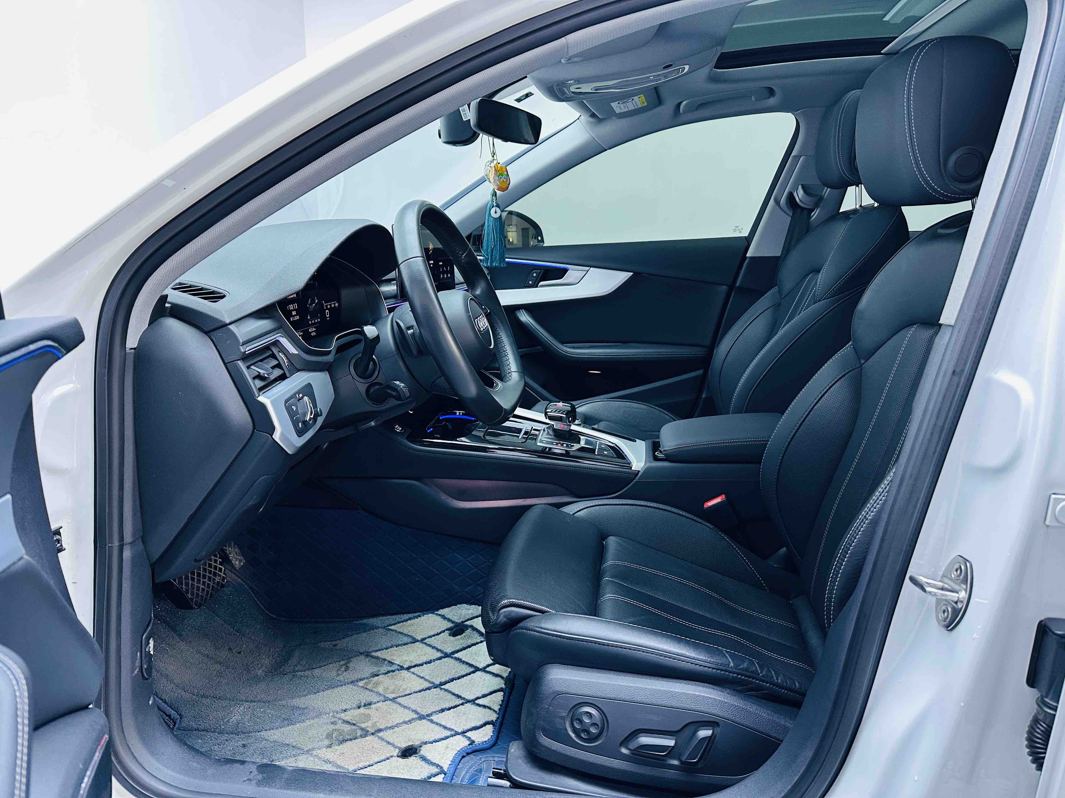 Audi A4L 2022 immagine di auto #6