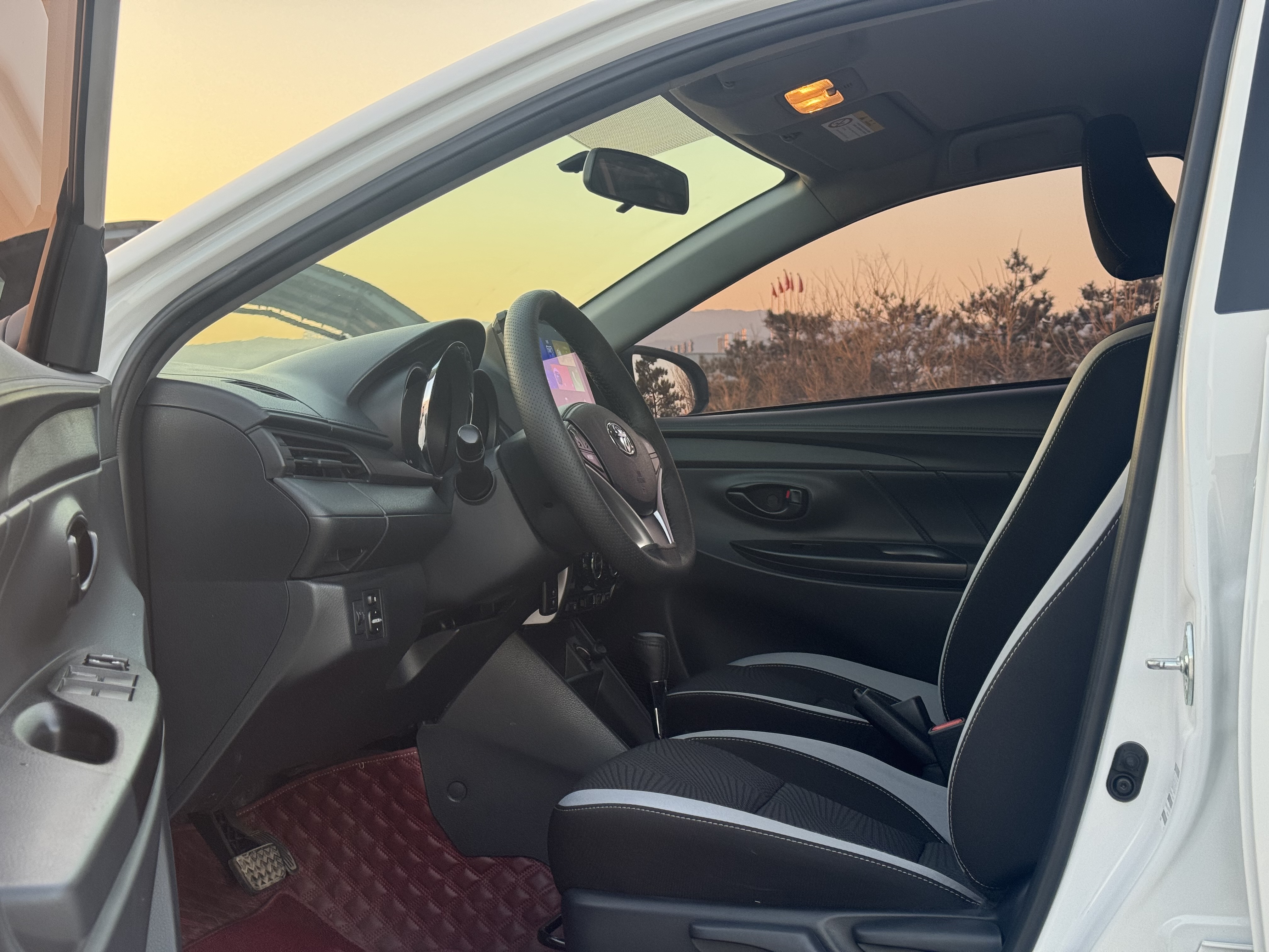 Toyota Yaris L Zhixuan 2023 #6 Toyota Yaris L Zhixuan 2023 car image #6