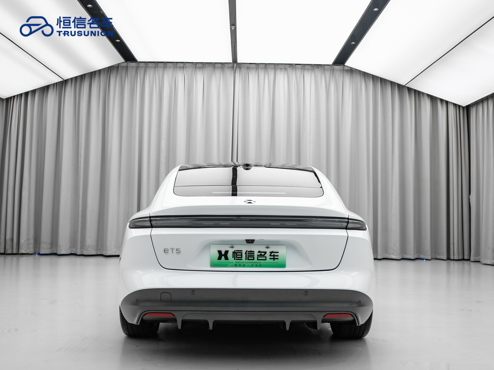 NIO ET5 2023 изображение автомобиля #6