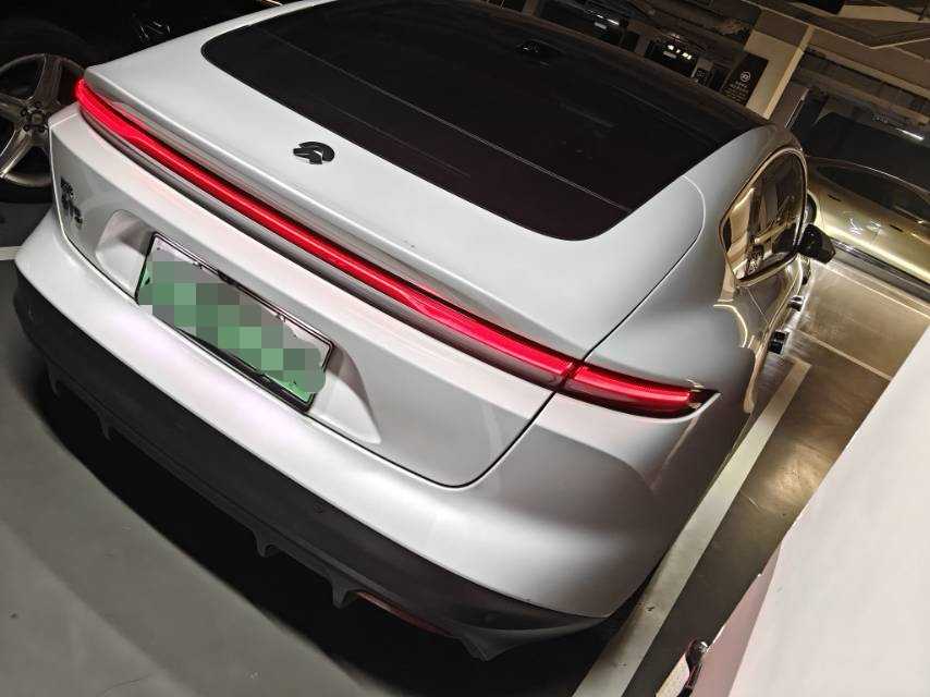 NIO ET5 2023 car image #6