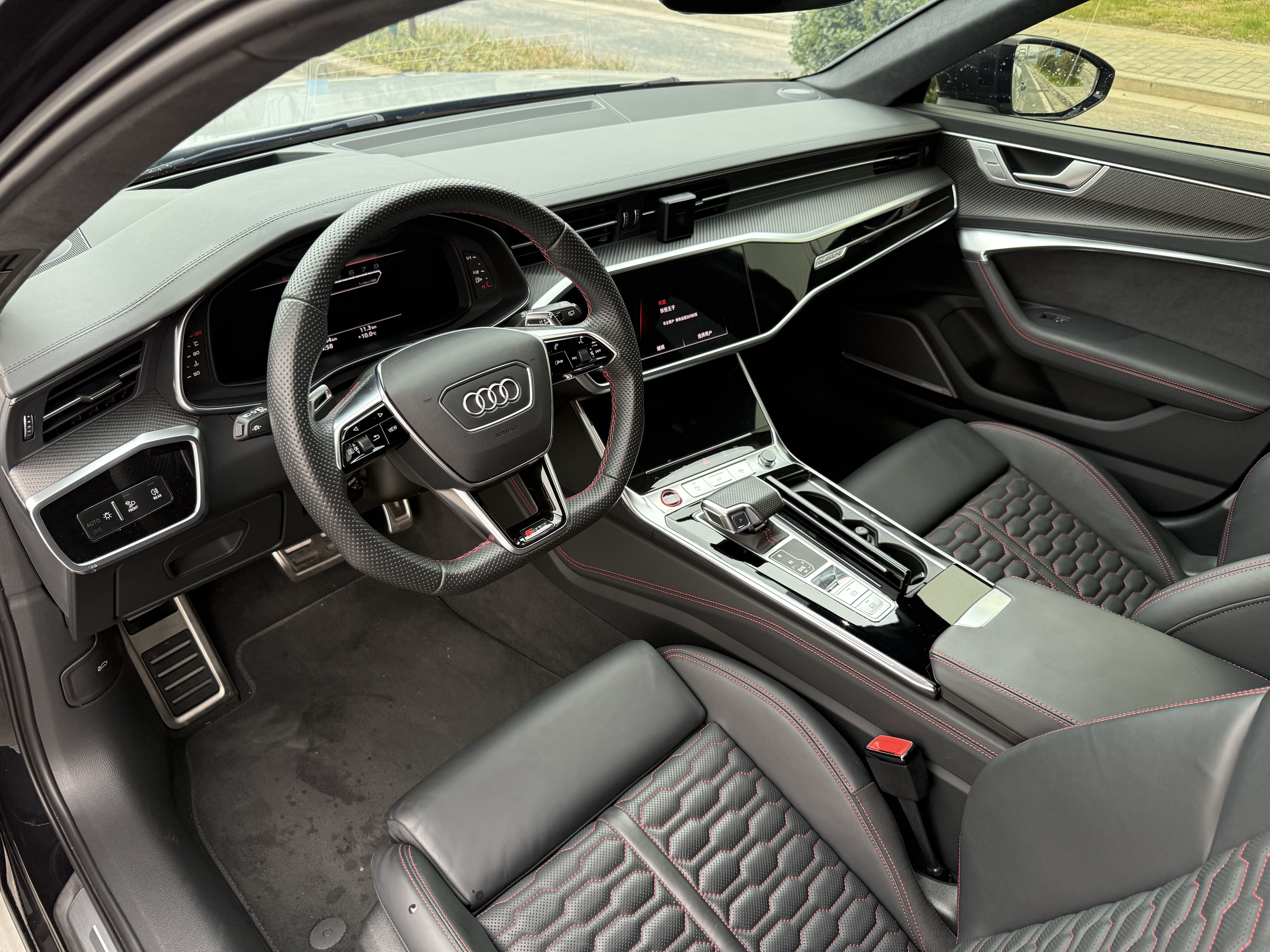 Audi RS 6 2022 immagine di auto #6
