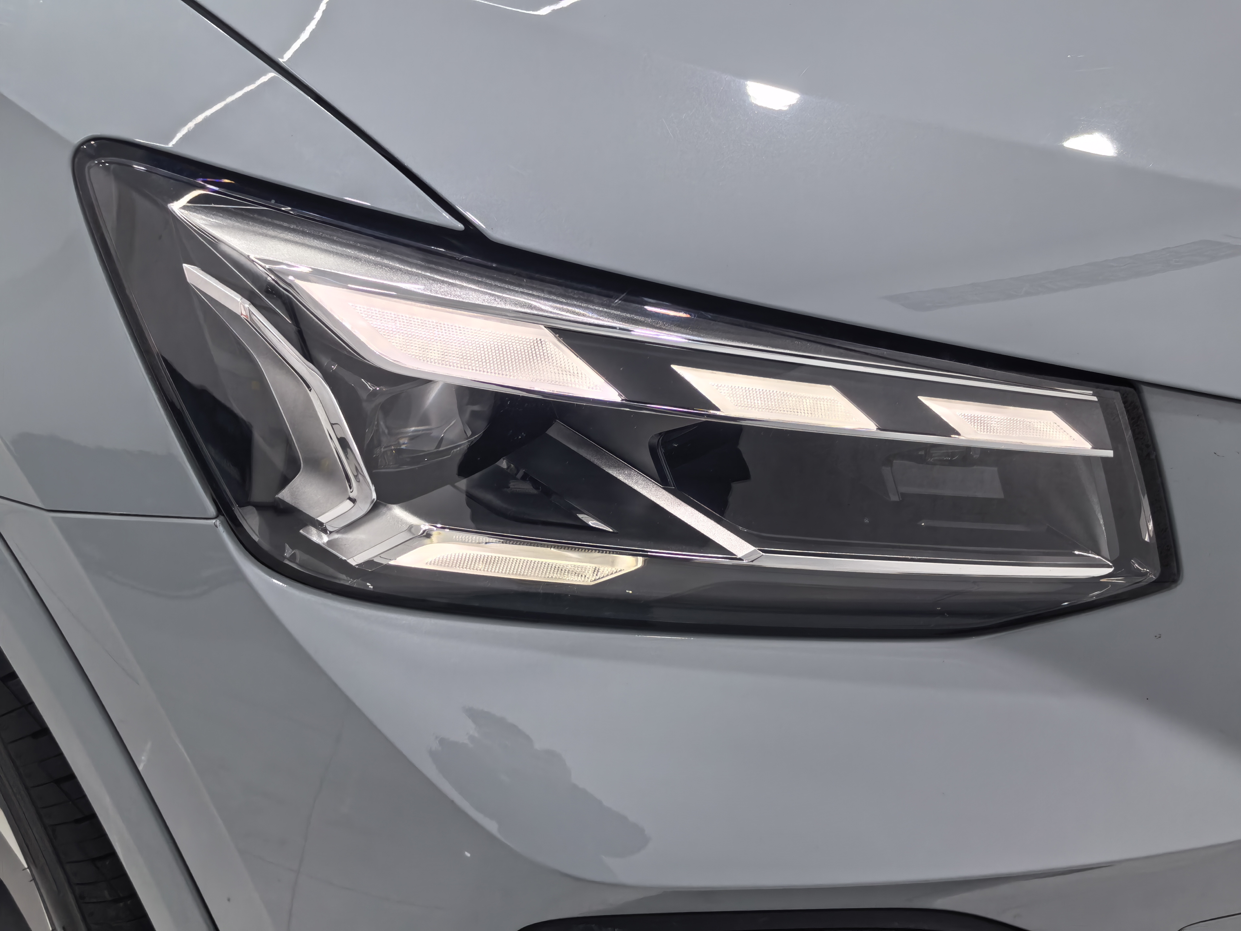 Audi Q2L e-tron 2022 #6 Audi Q2L e-tron 2022 car image #6