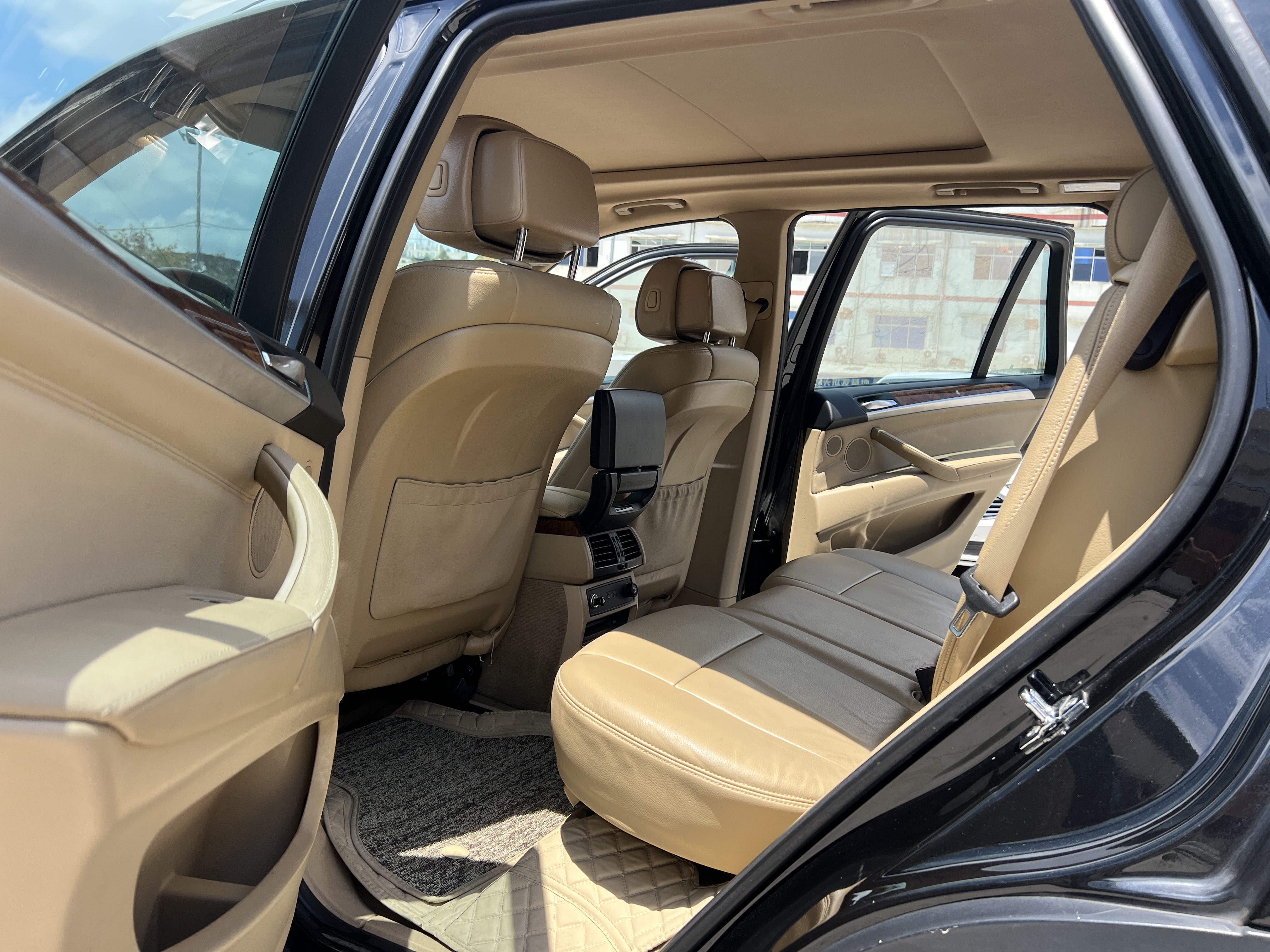 BMW X5 2009 car image #6