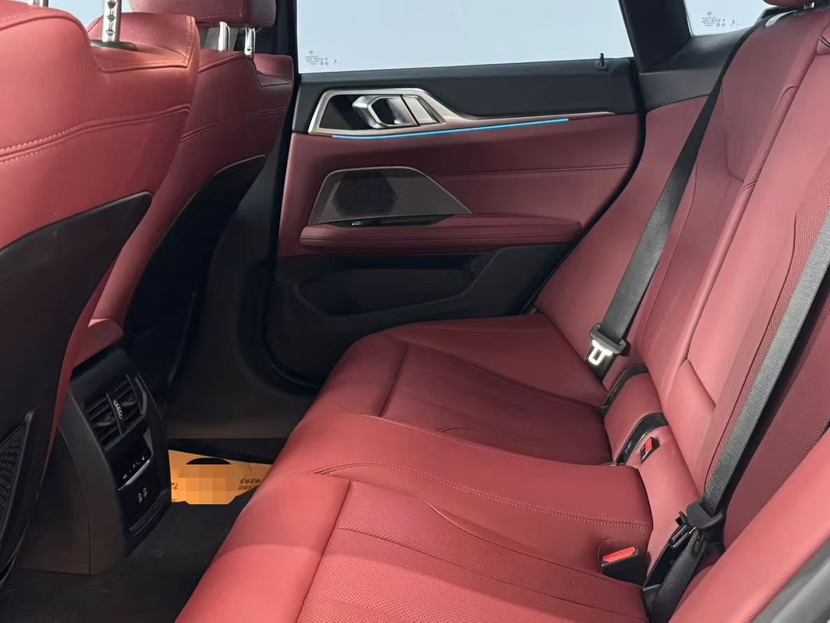 BMW i4 2024 car image #6