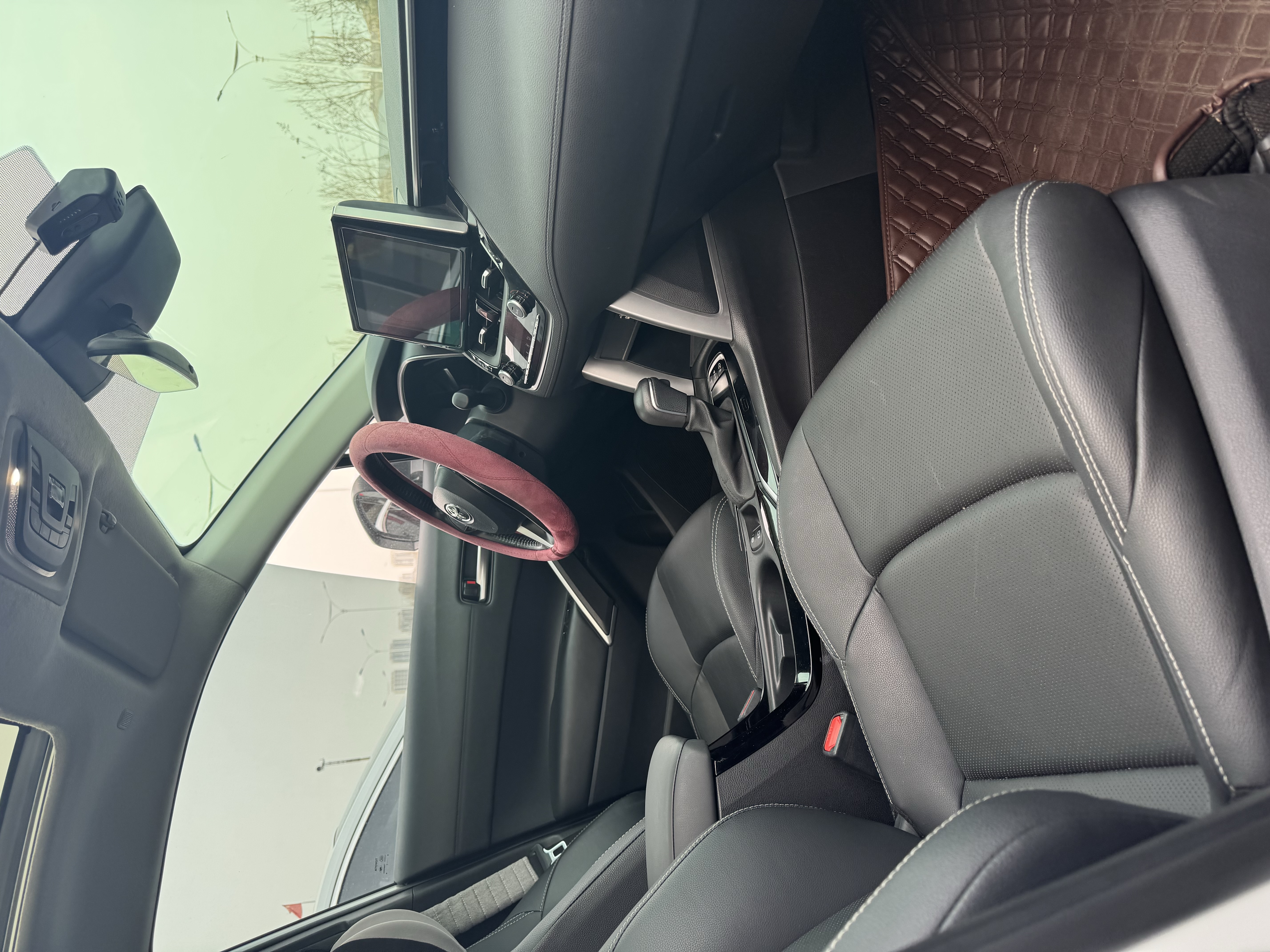 Toyota Frontlander 2022 car image #6