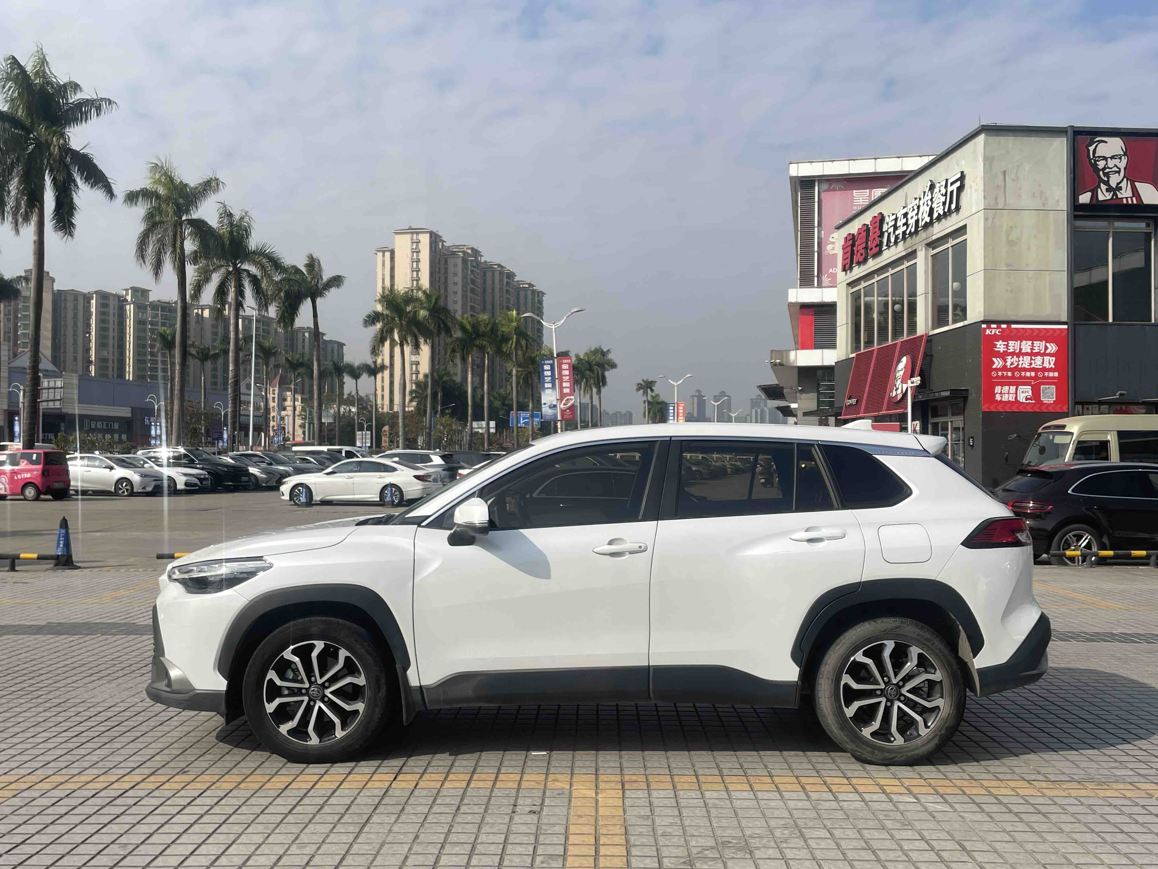 丰田 锋兰达 2022 汽车图片 #6