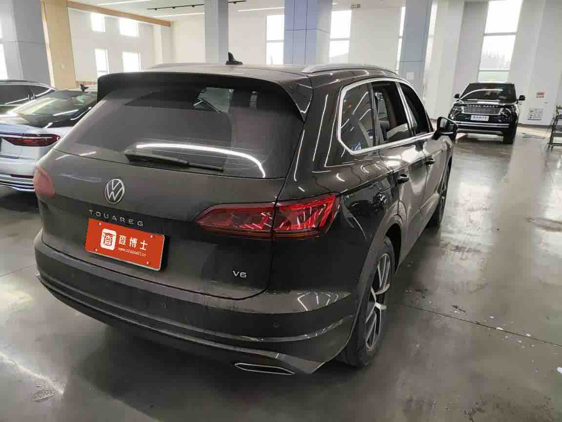 Volkswagen Touareg 2022 car image #6