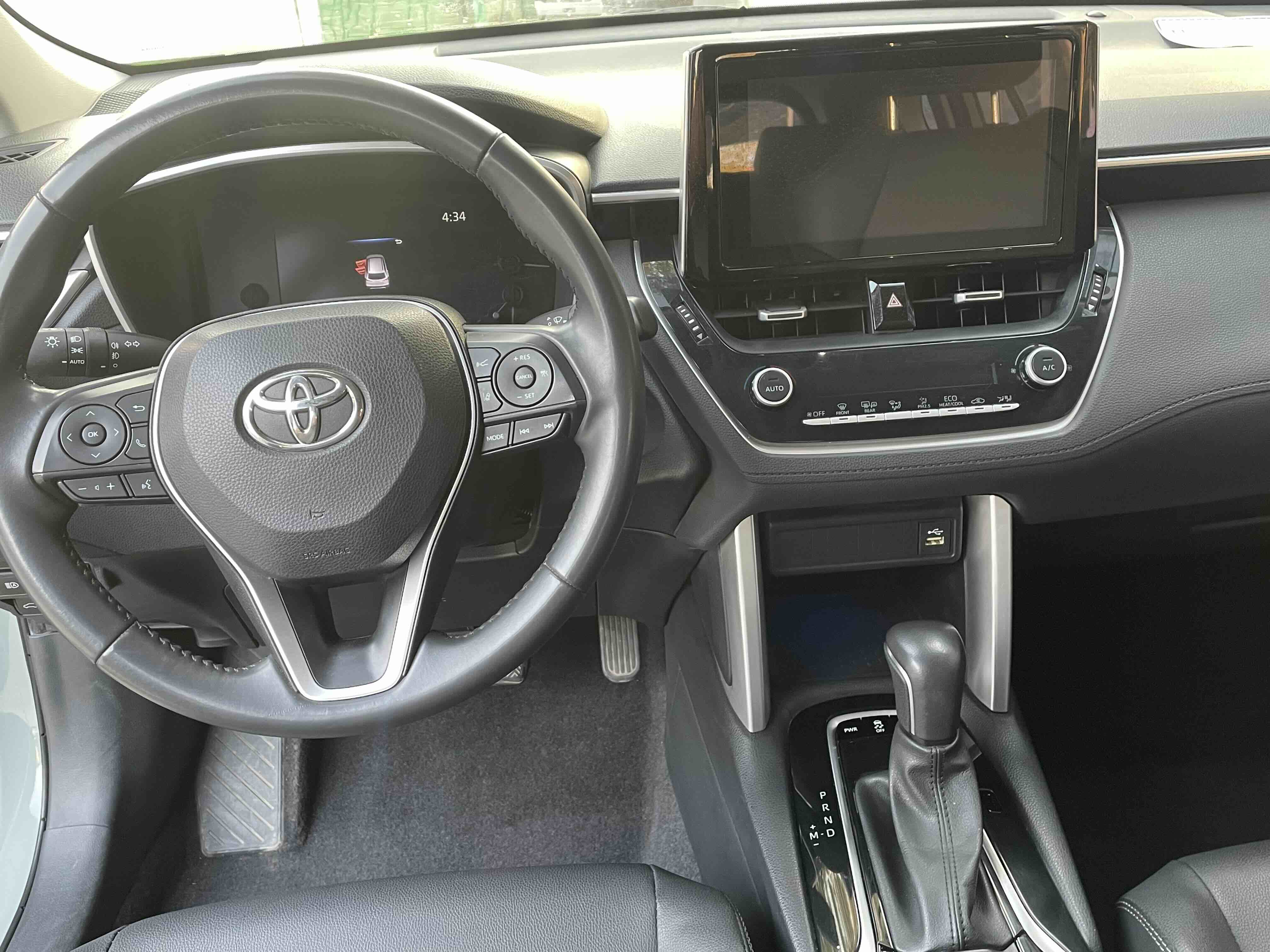 Toyota Corolla Cross 2022 #6 Toyota Corolla Cross 2022 car image #6