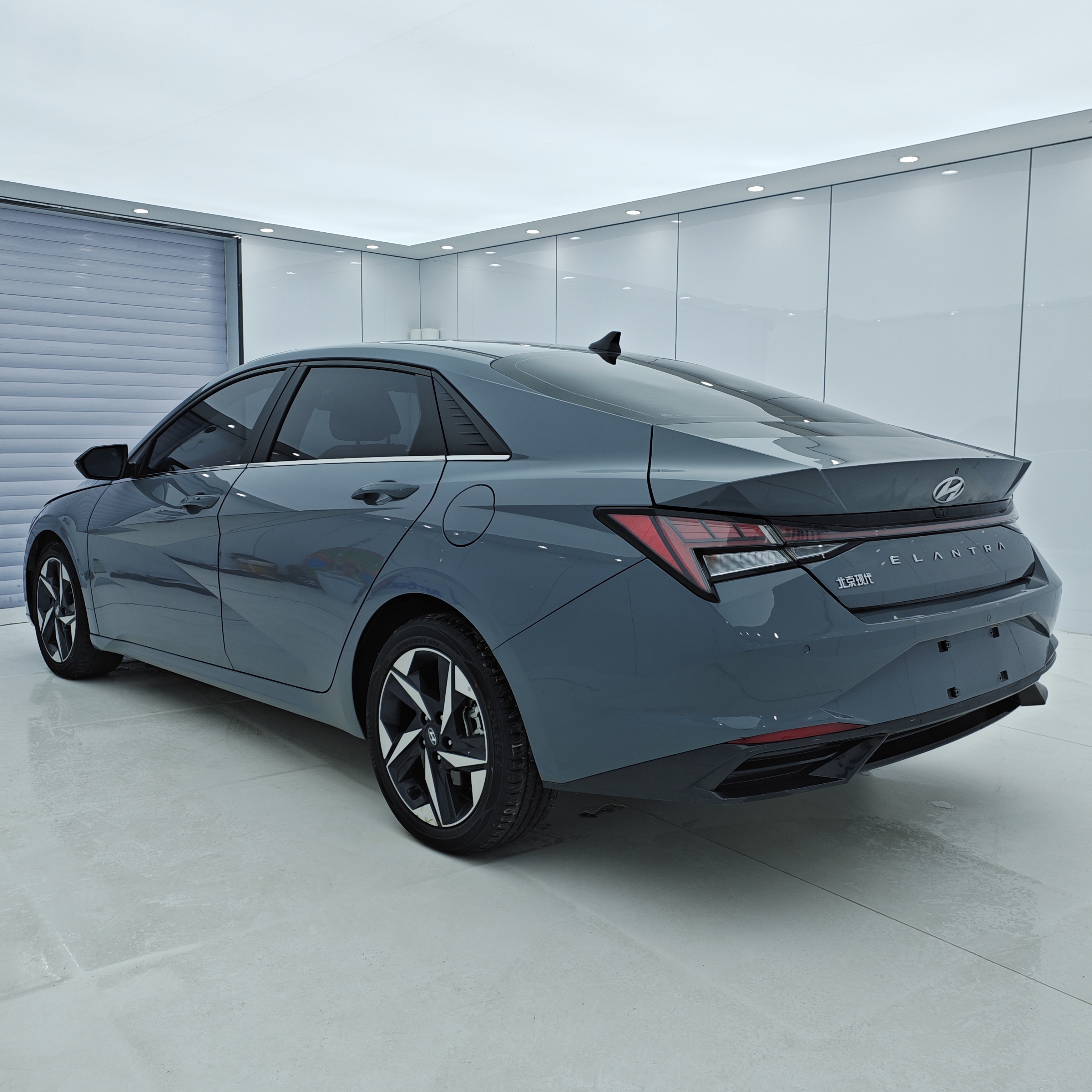 Hyundai Elantra 2022 immagine di auto #6