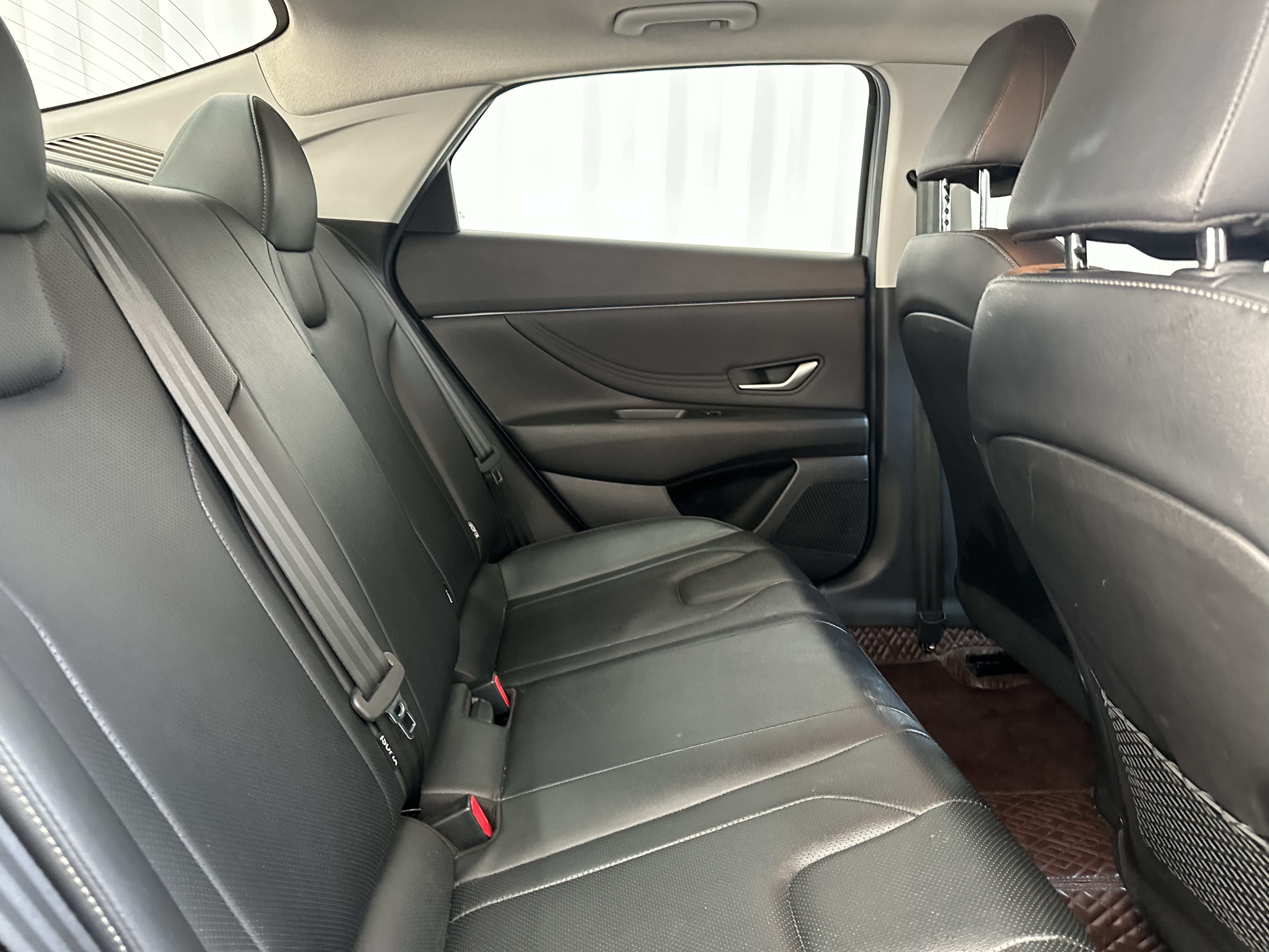 Hyundai Elantra 2021 car image #6