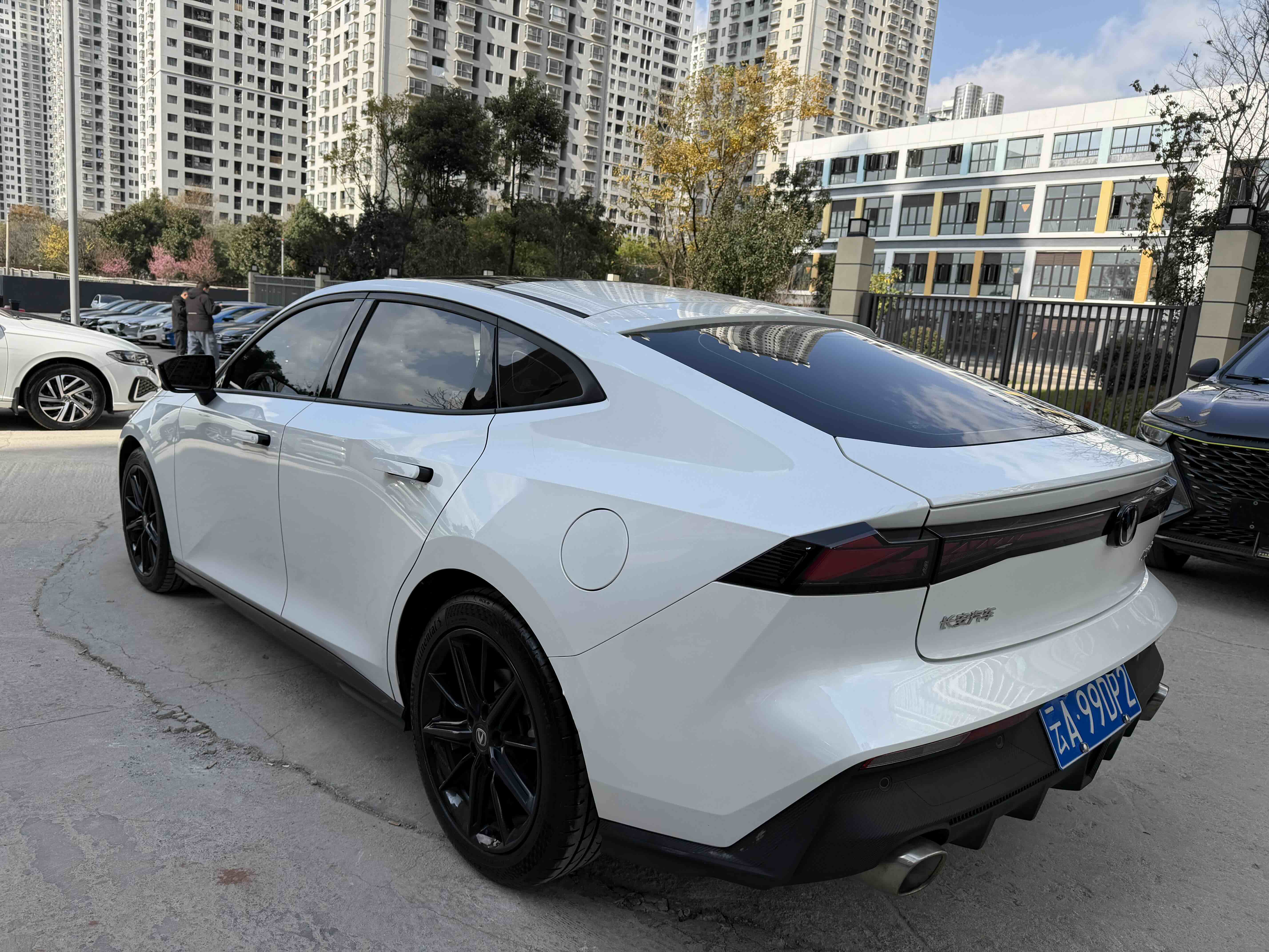 Changan UNI-V 2023 car image #6