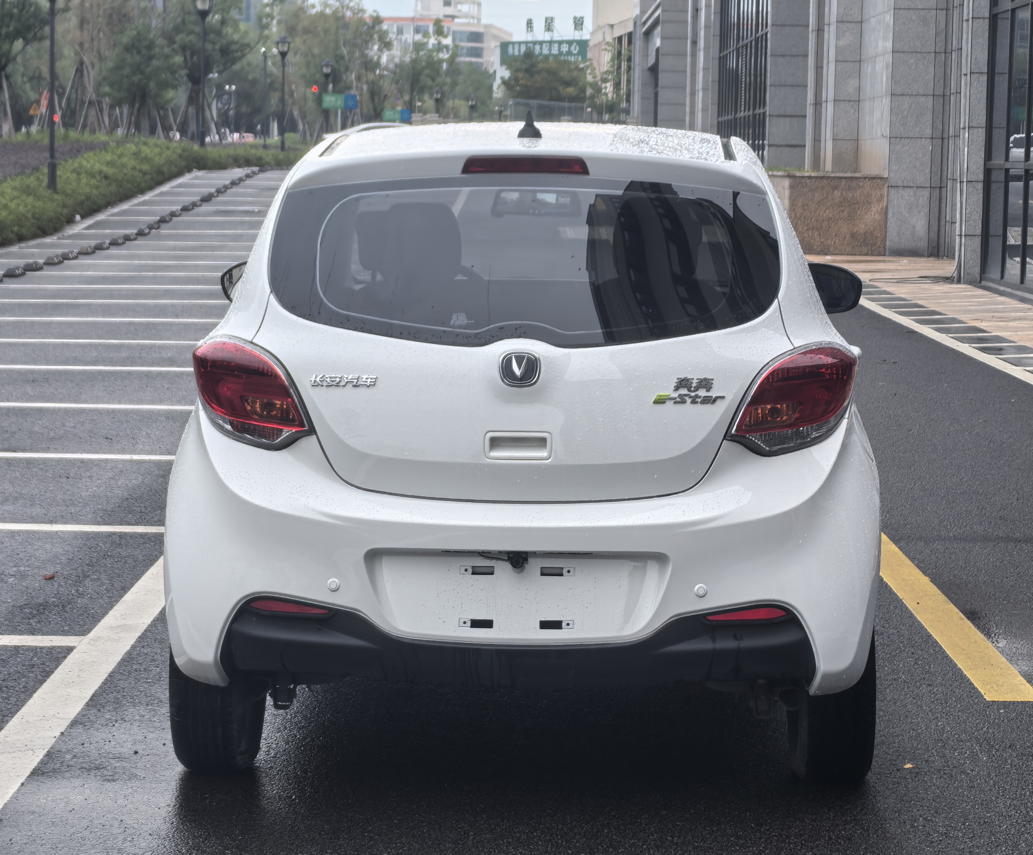 Changan BenBen E-Star 2022 изображение автомобиля #6