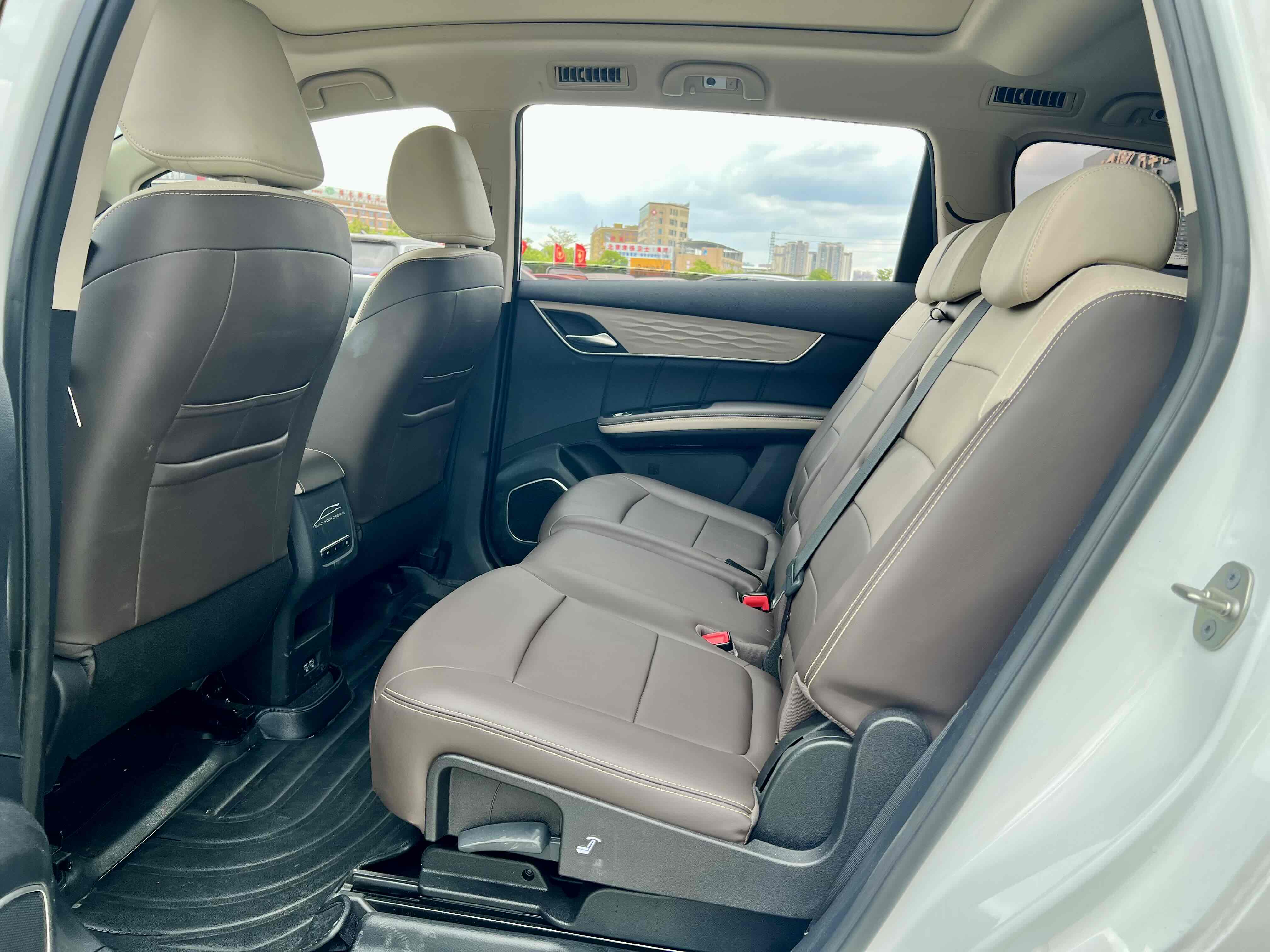 BYD Song MAX New Energy 2023 #6 BYD Song MAX New Energy 2023 car image #6