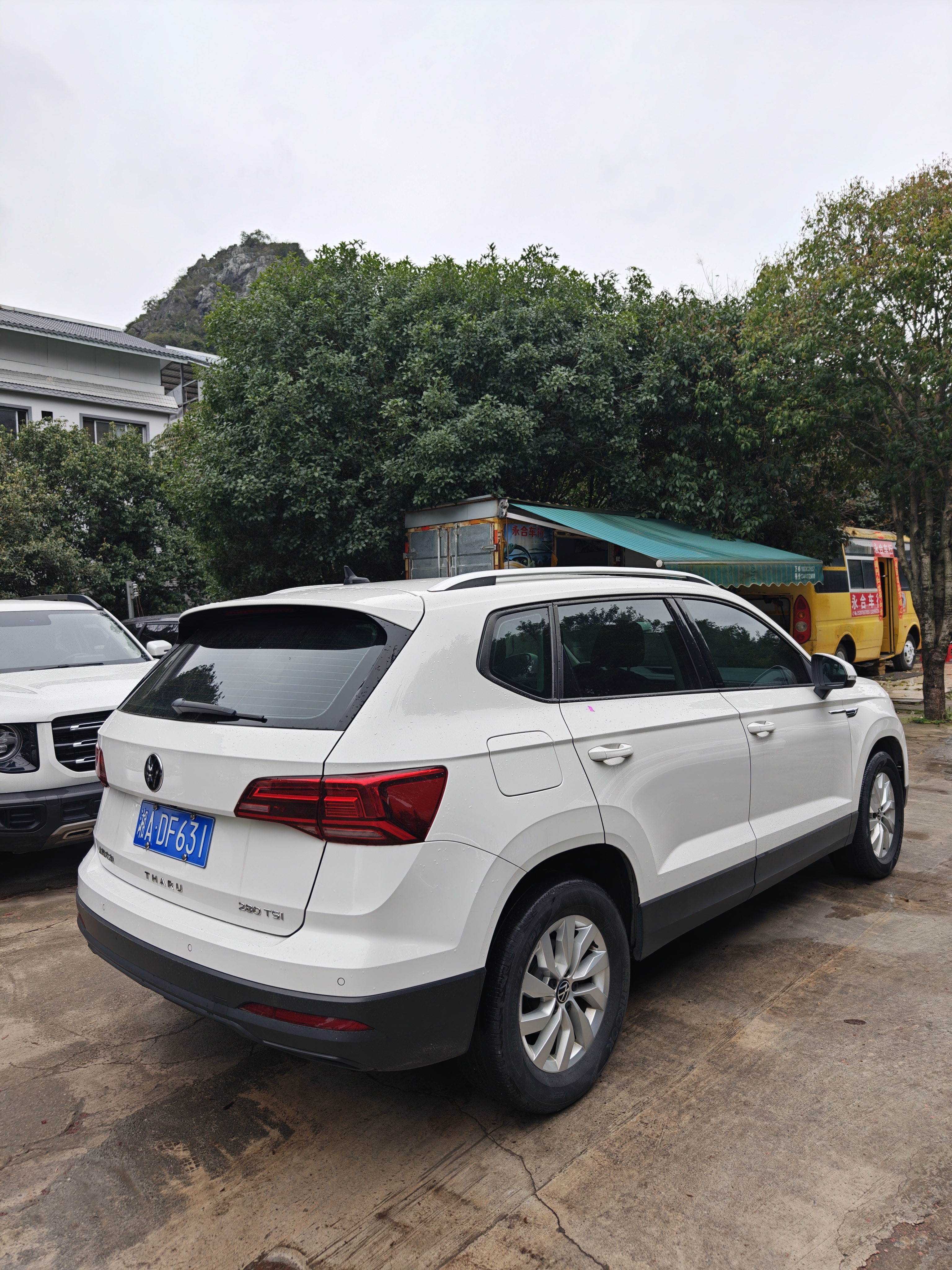 Volkswagen Tharu 2023 car image #6