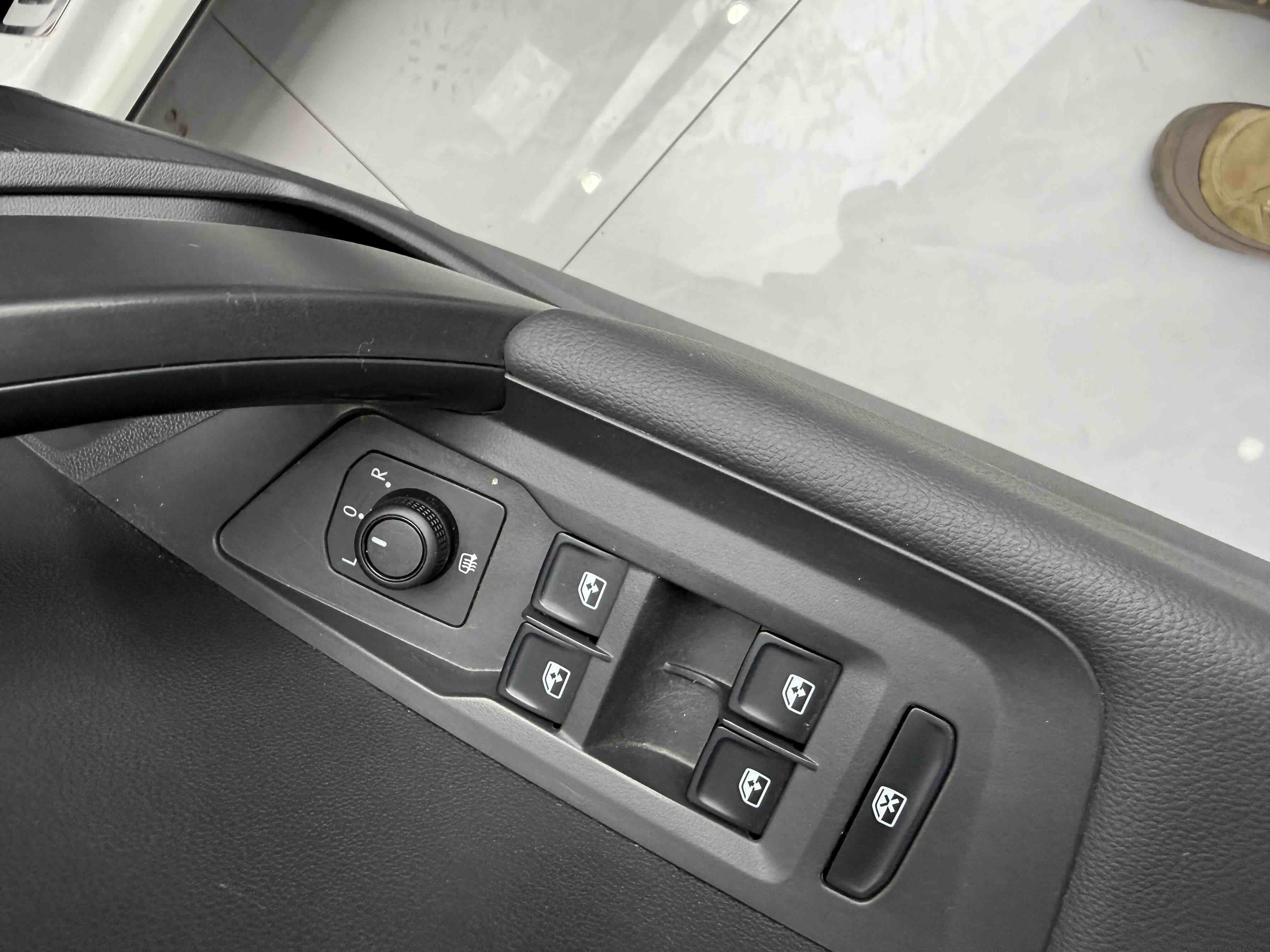 Volkswagen Tharu 2023 #6 Volkswagen Tharu 2023 car image #6