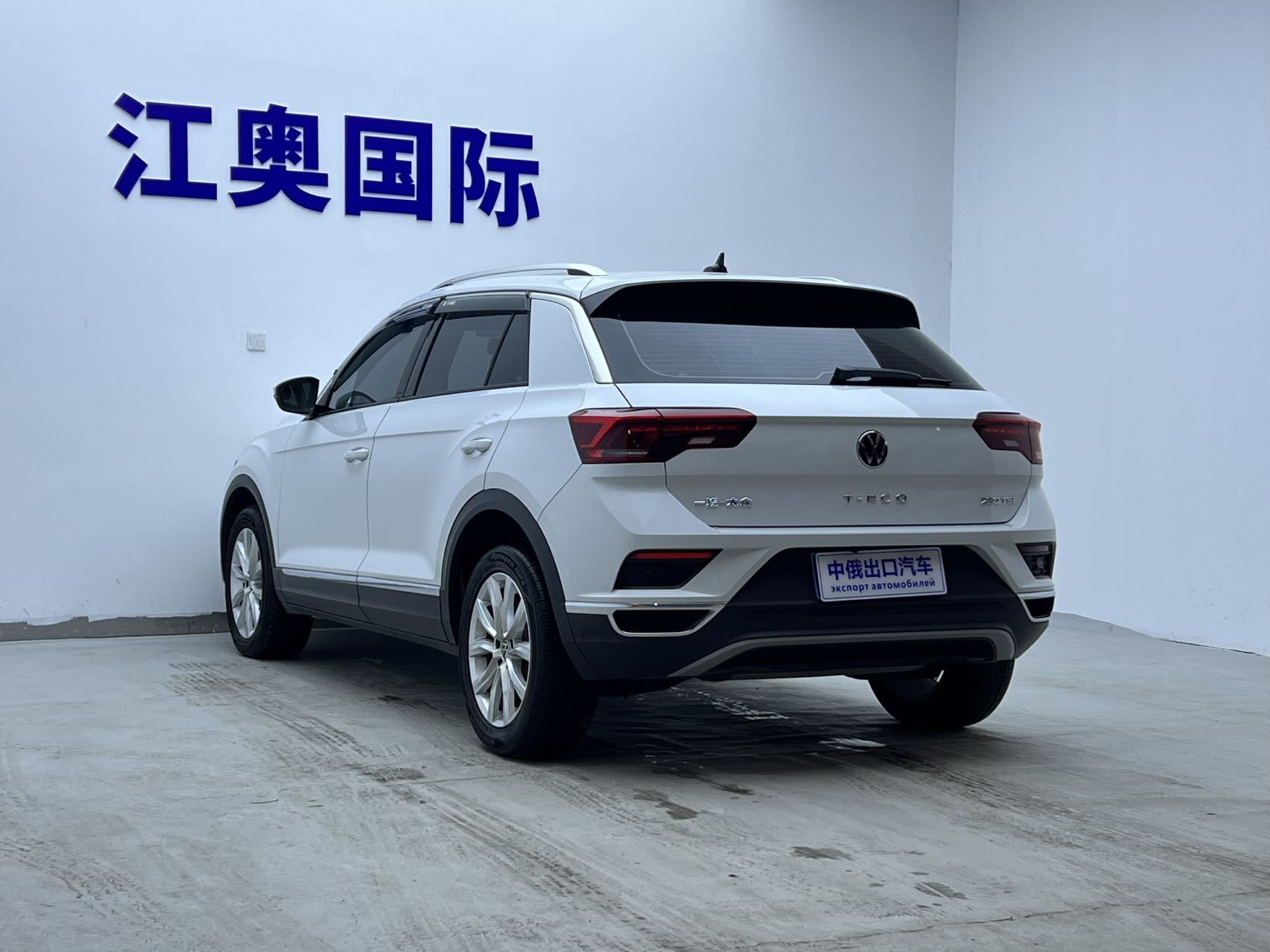 T-Roc 2023 car image #6