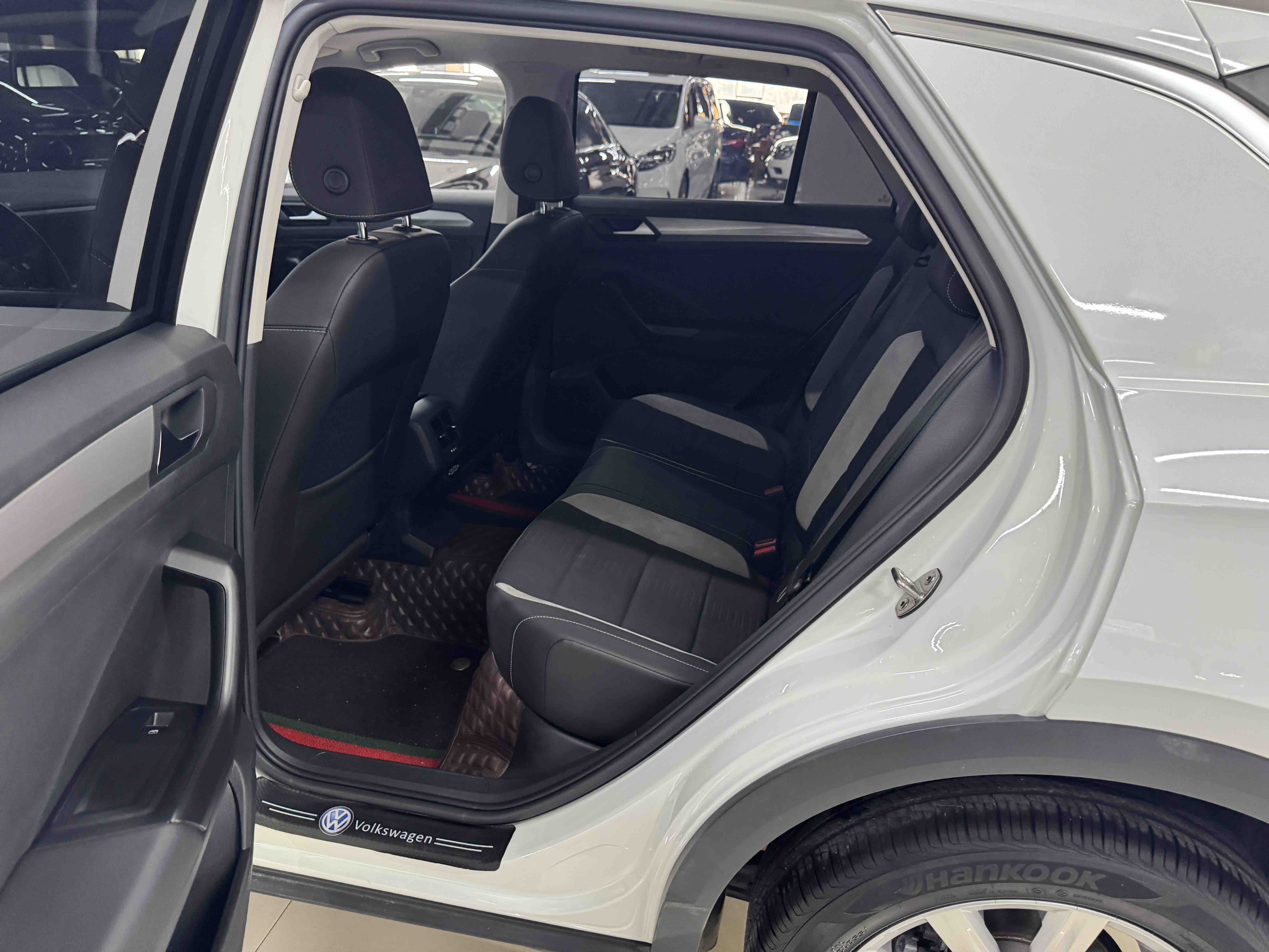 T-Roc 2022 car image #6