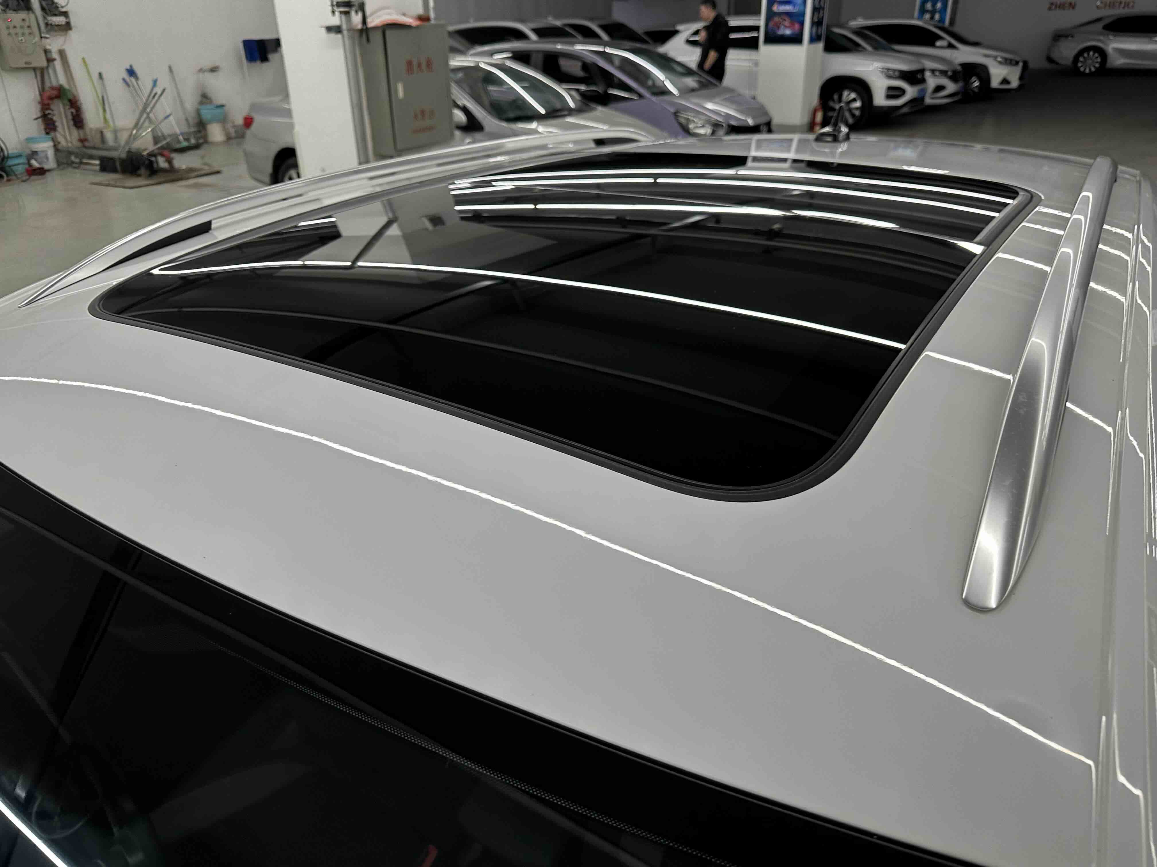 T-Roc 2022 car image #6