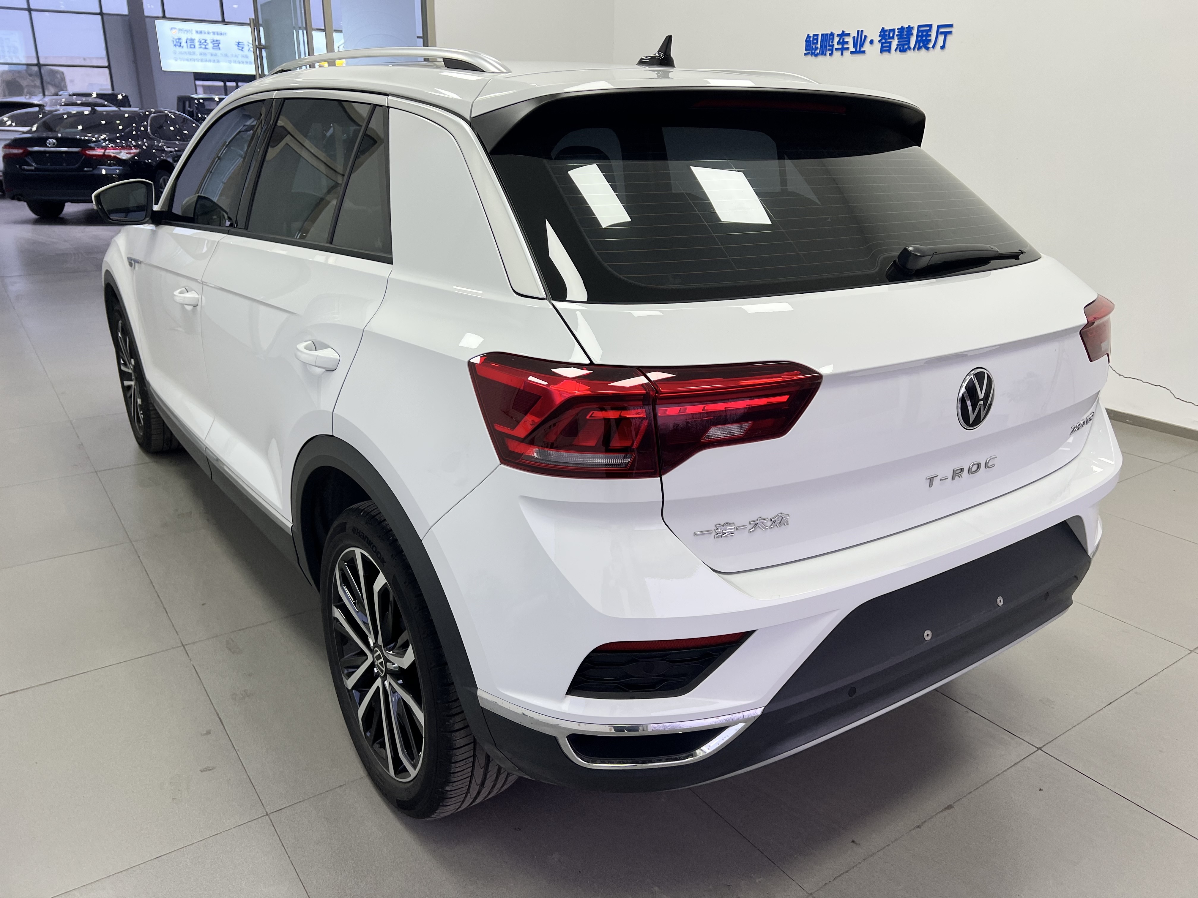 T-Roc 2023 car image #6