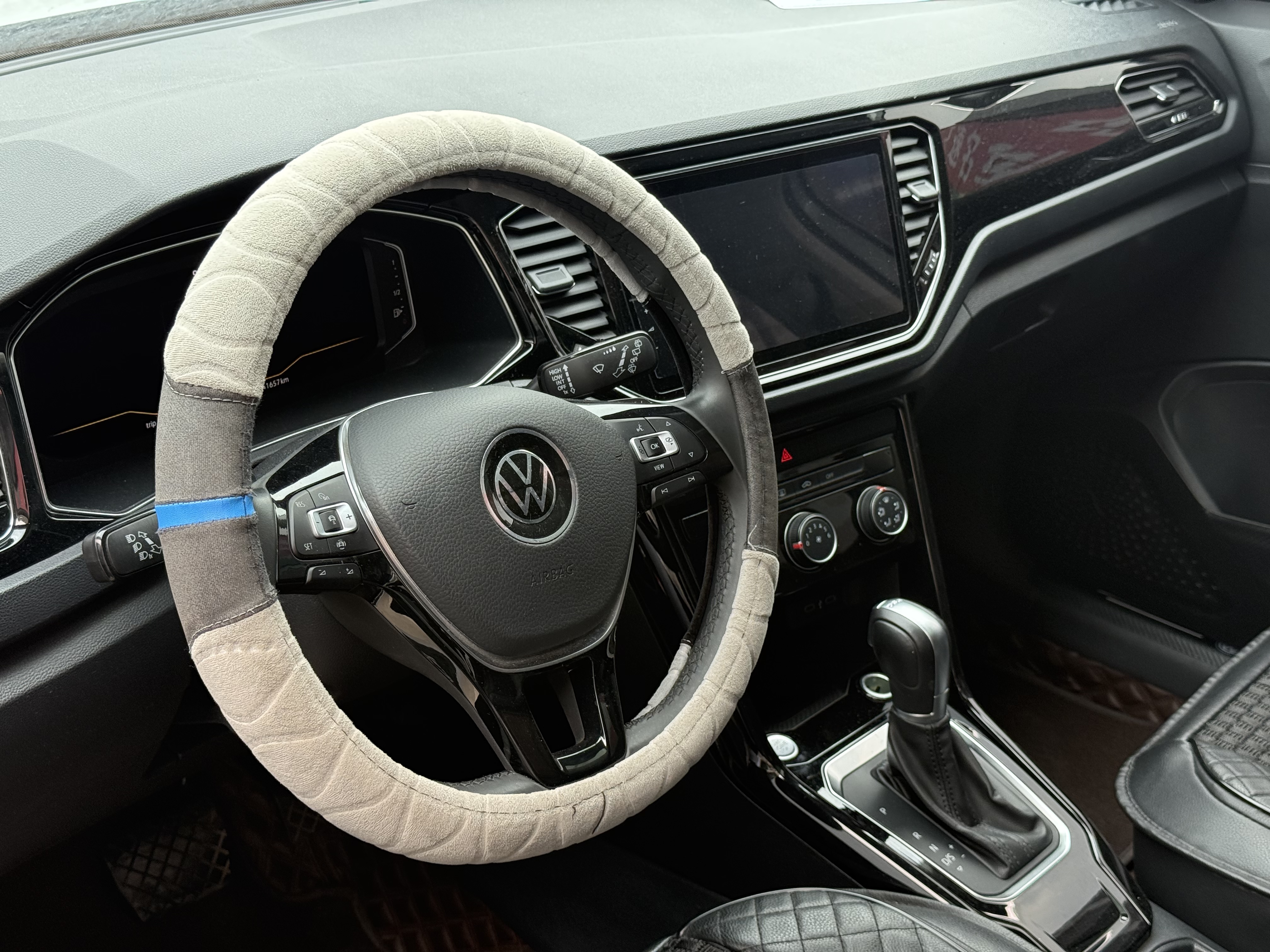 T-Roc 2022 #6 T-Roc 2022 car image #6