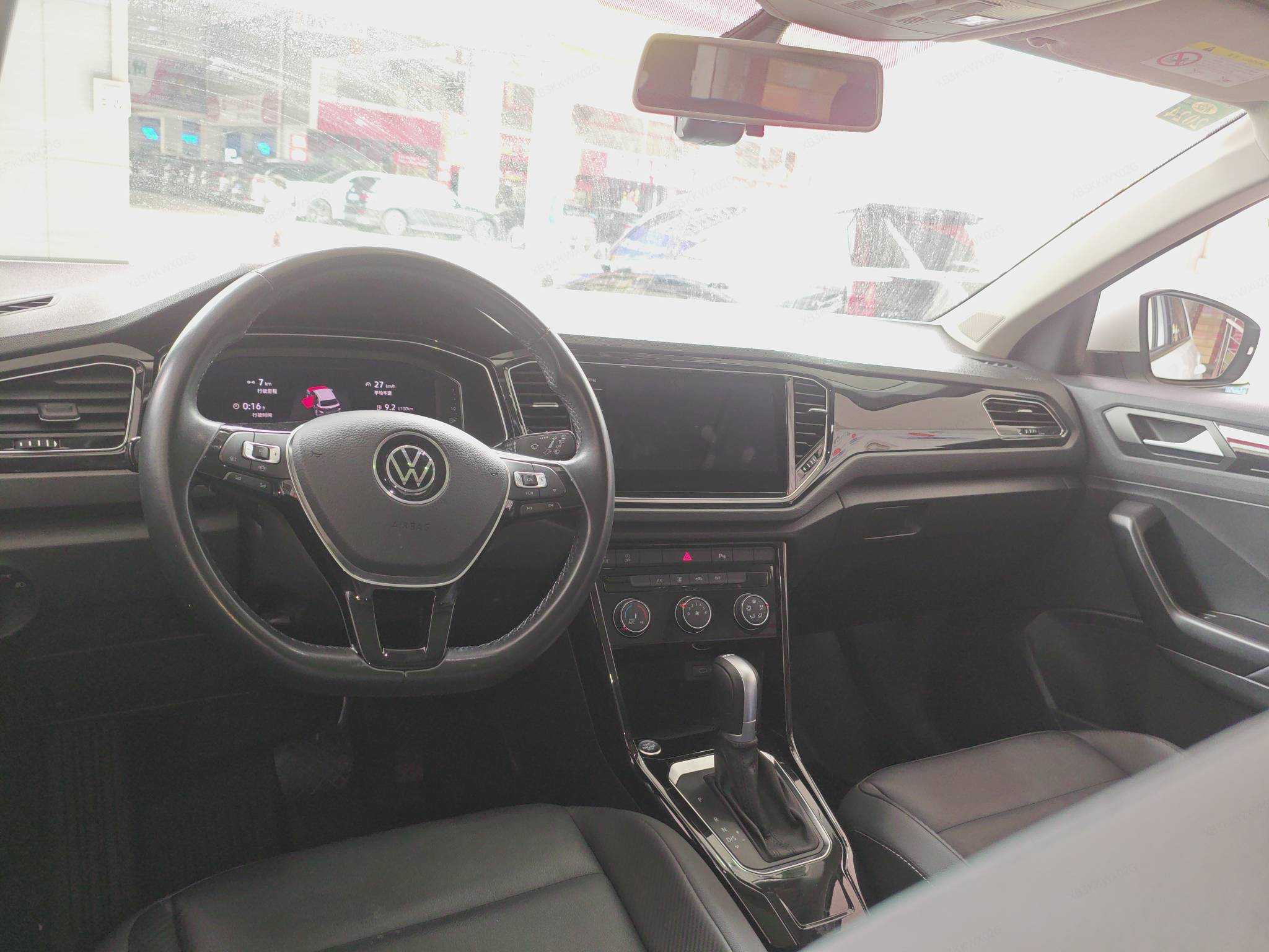 T-Roc 2022 car image #6