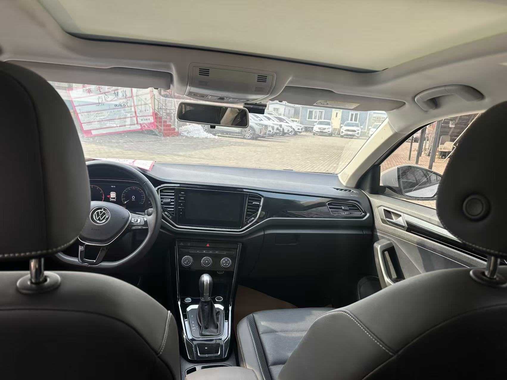 T-Roc 2022 car image #6