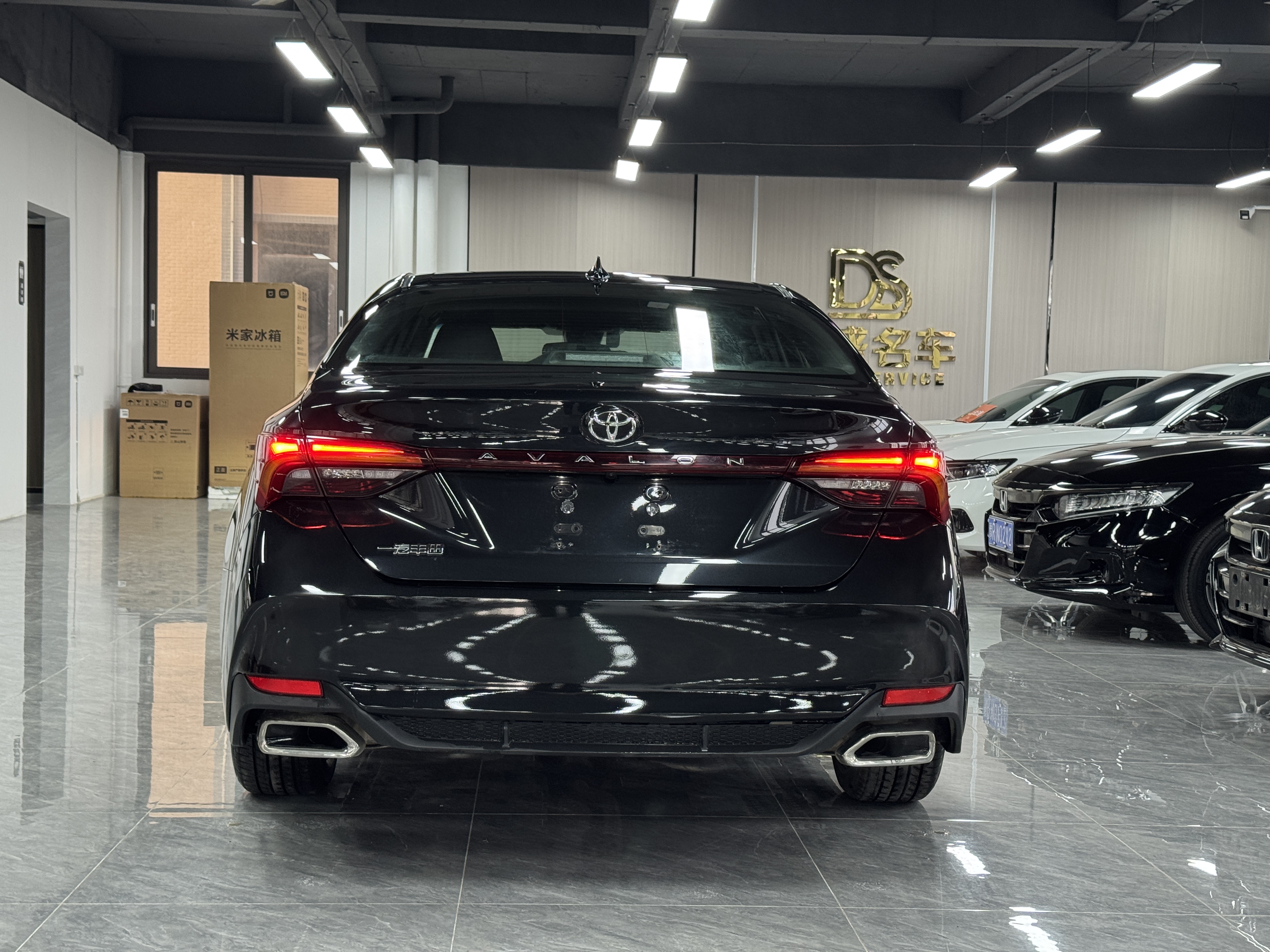 Toyota Avalon 2022 car image #6