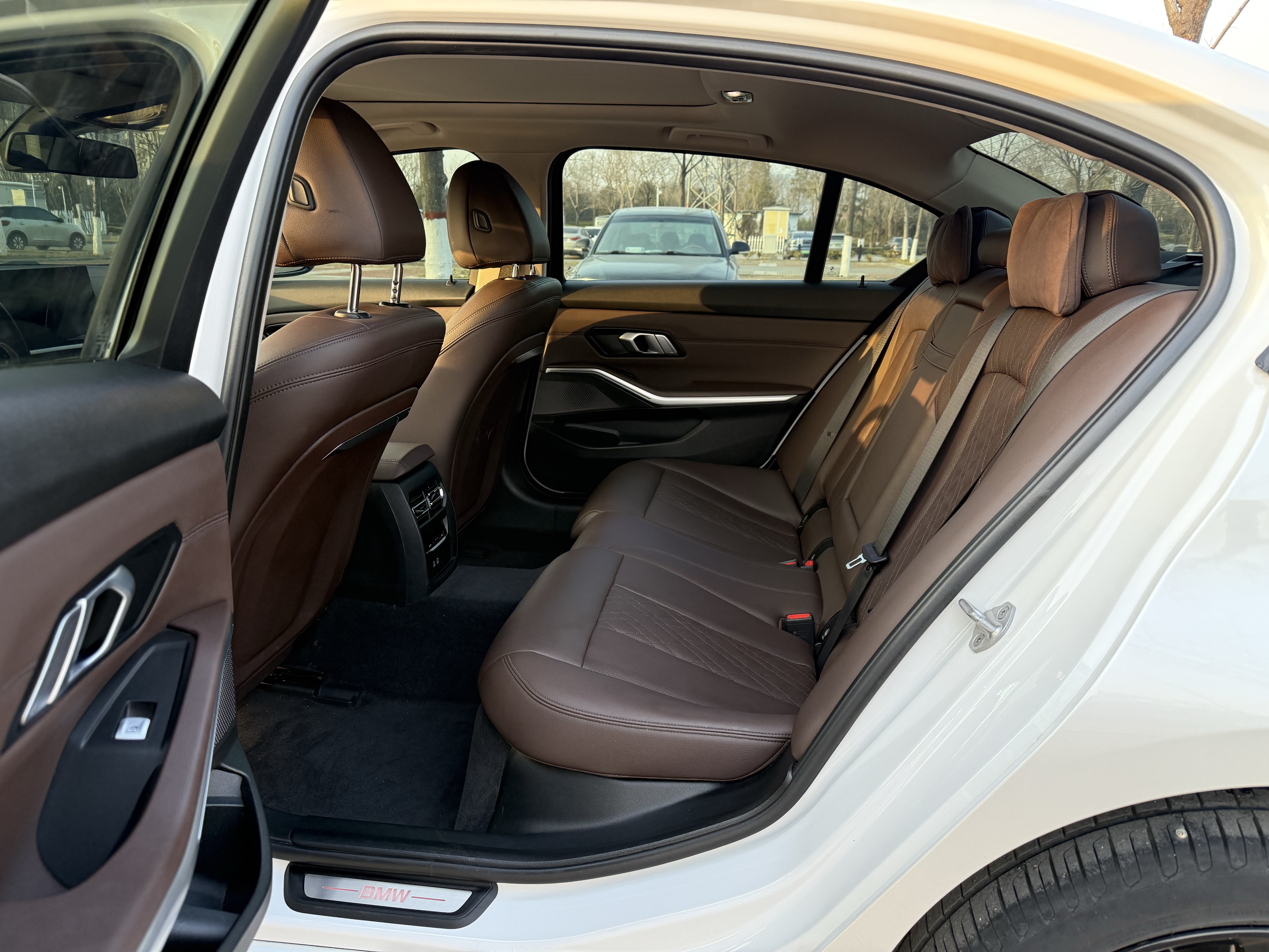 BMW i3 2023 car image #6