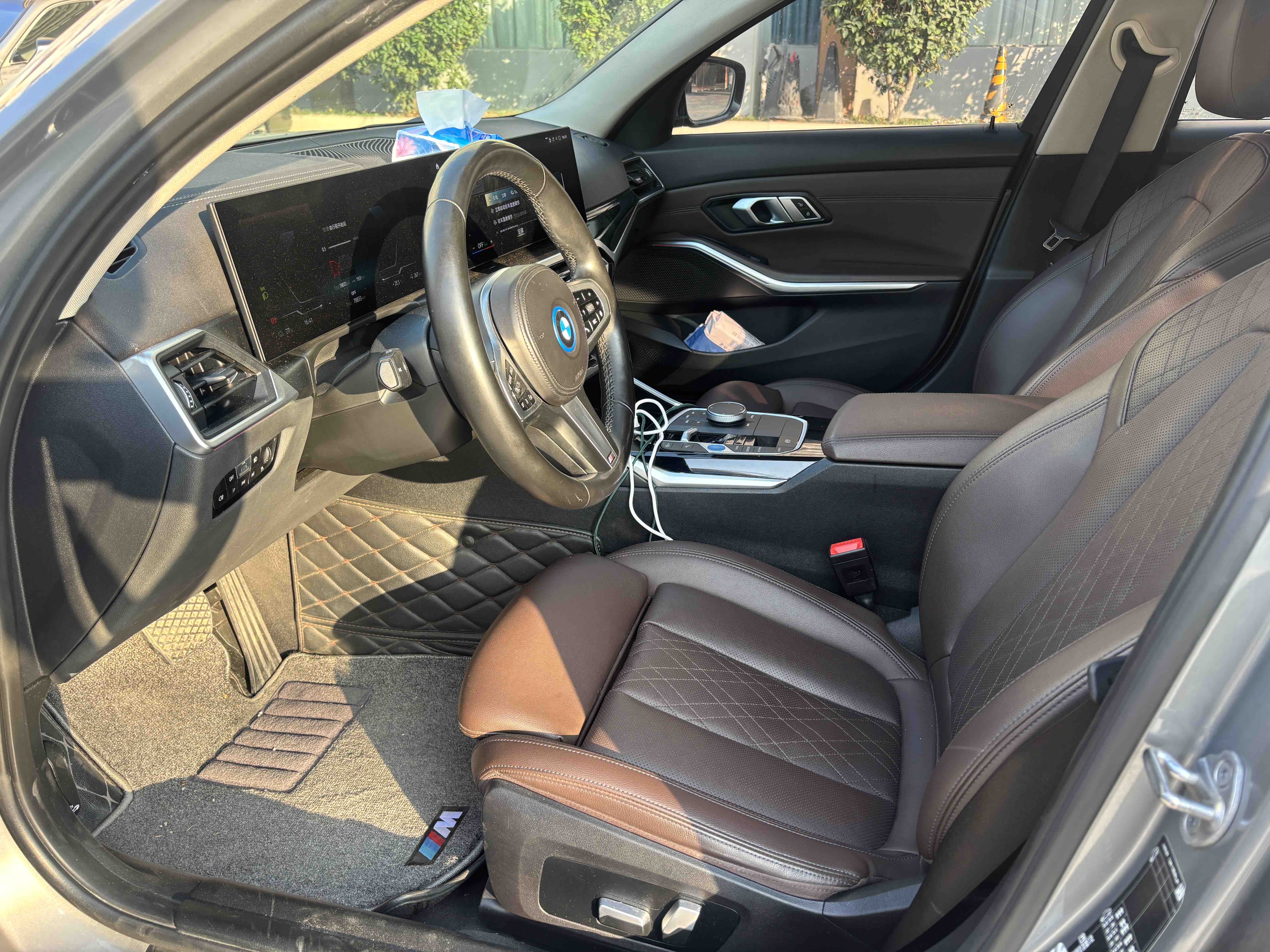 BMW i3 2022 immagine di auto #6