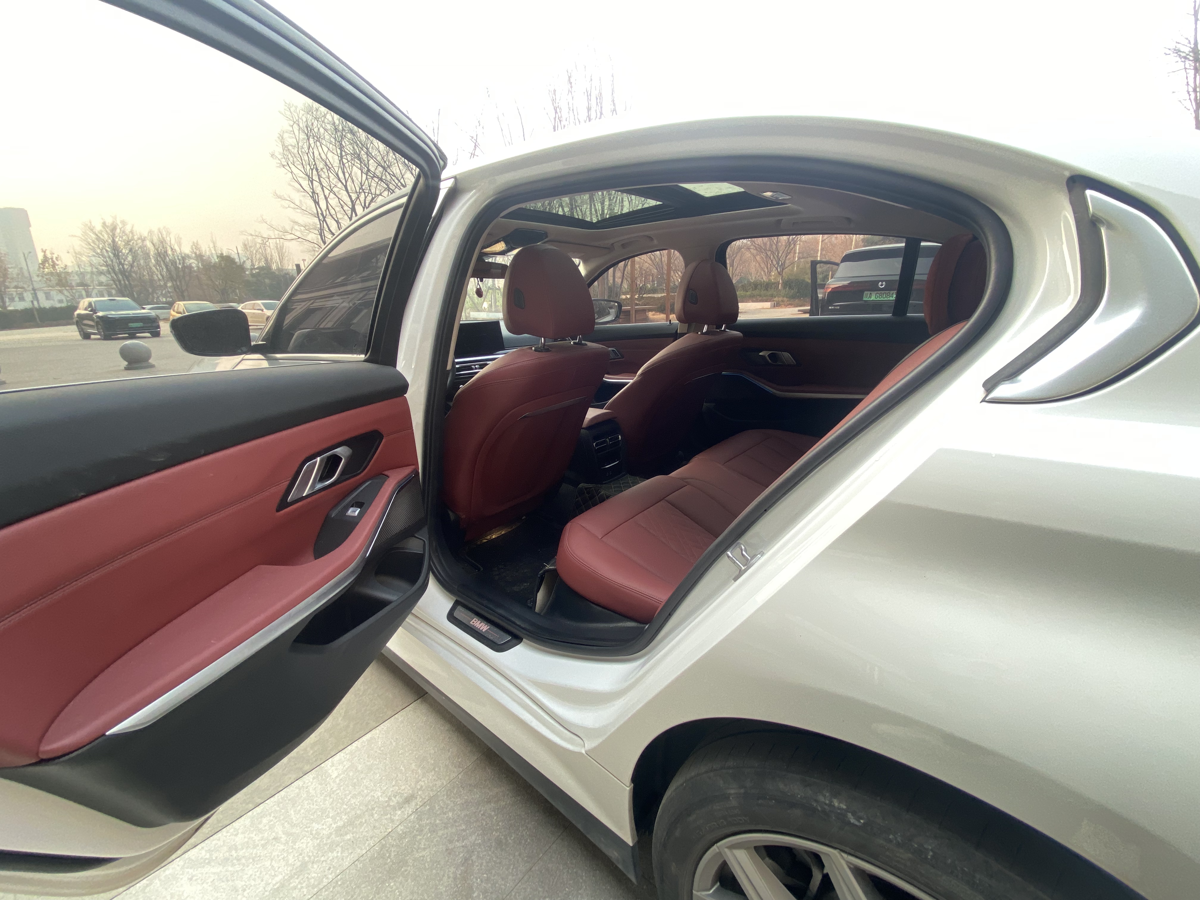 BMW i3 2023 car image #6