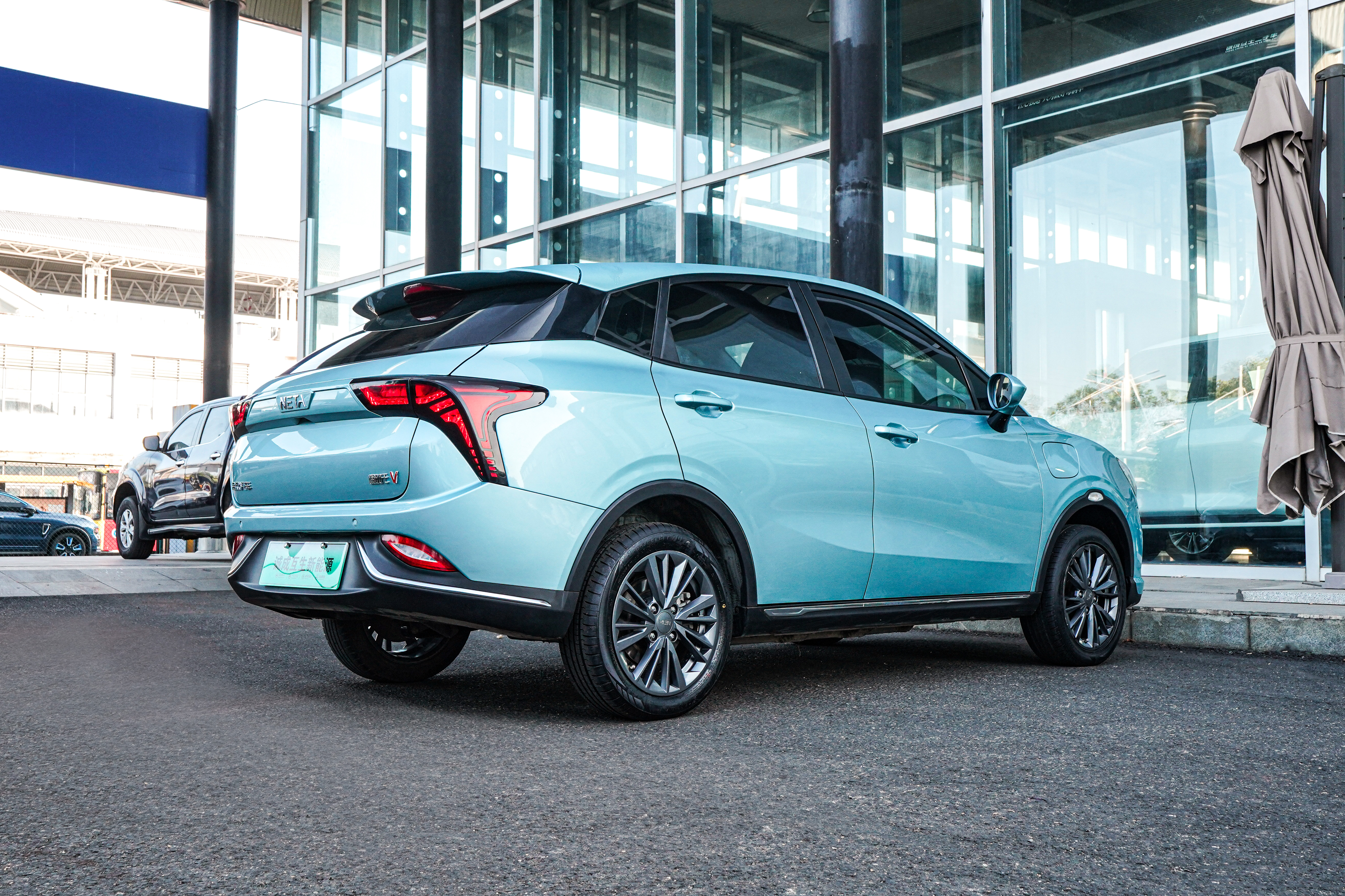 哪吒汽车 哪吒V 2022 #6 哪吒汽车 哪吒V 2022 汽车图片 #6