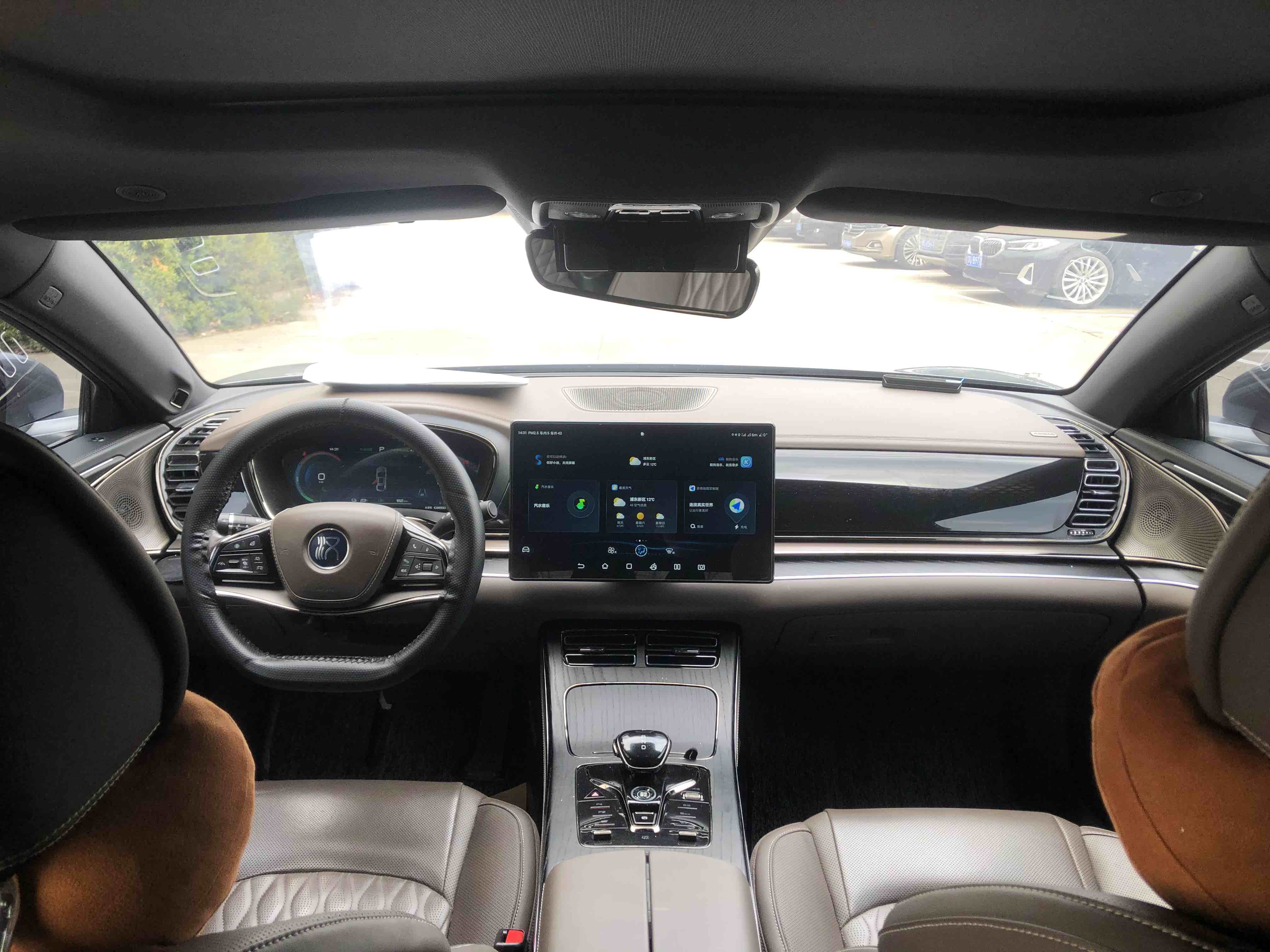 BYD Han 2023 car image #6