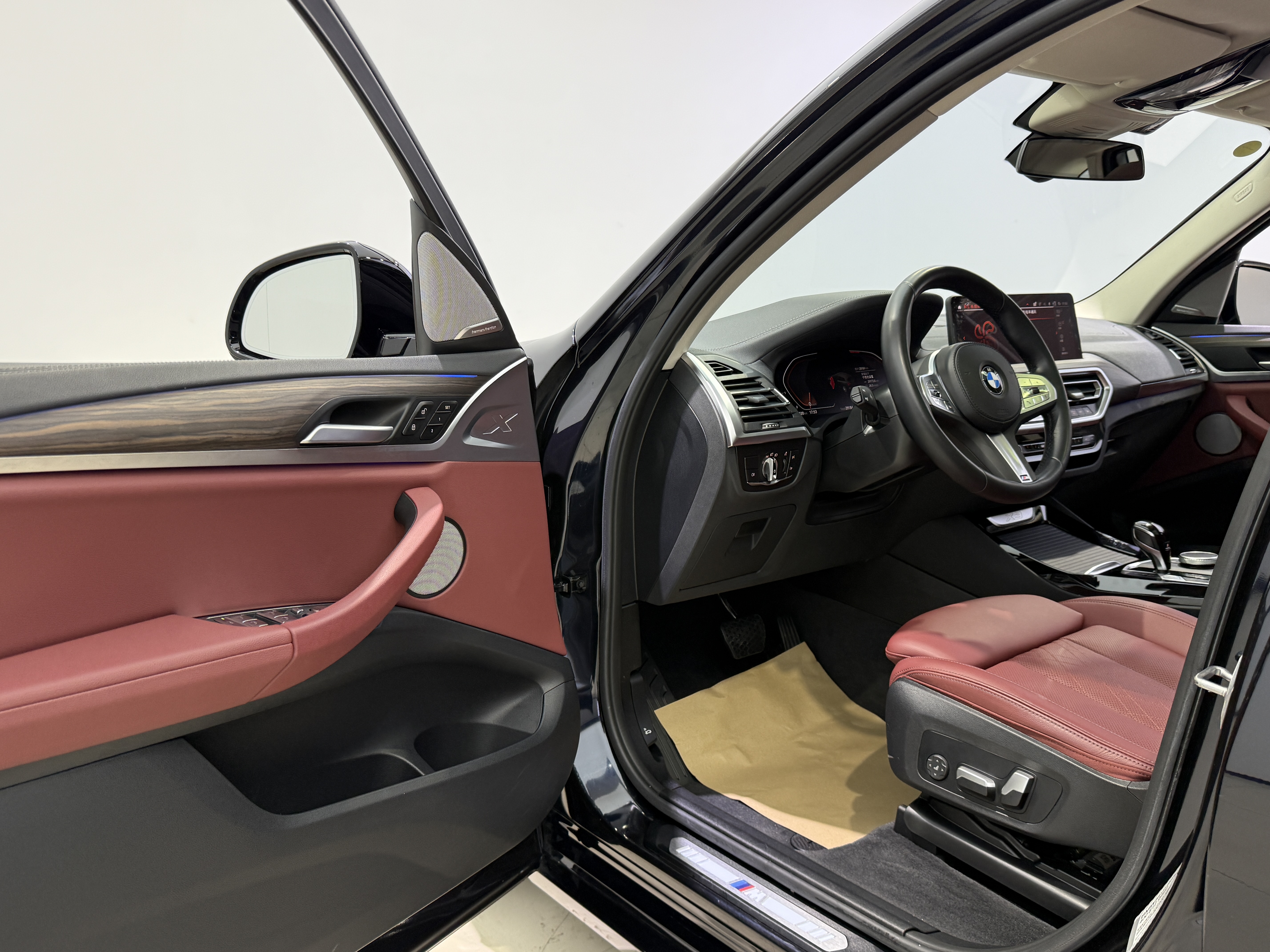 BMW X3 2023 car image #6