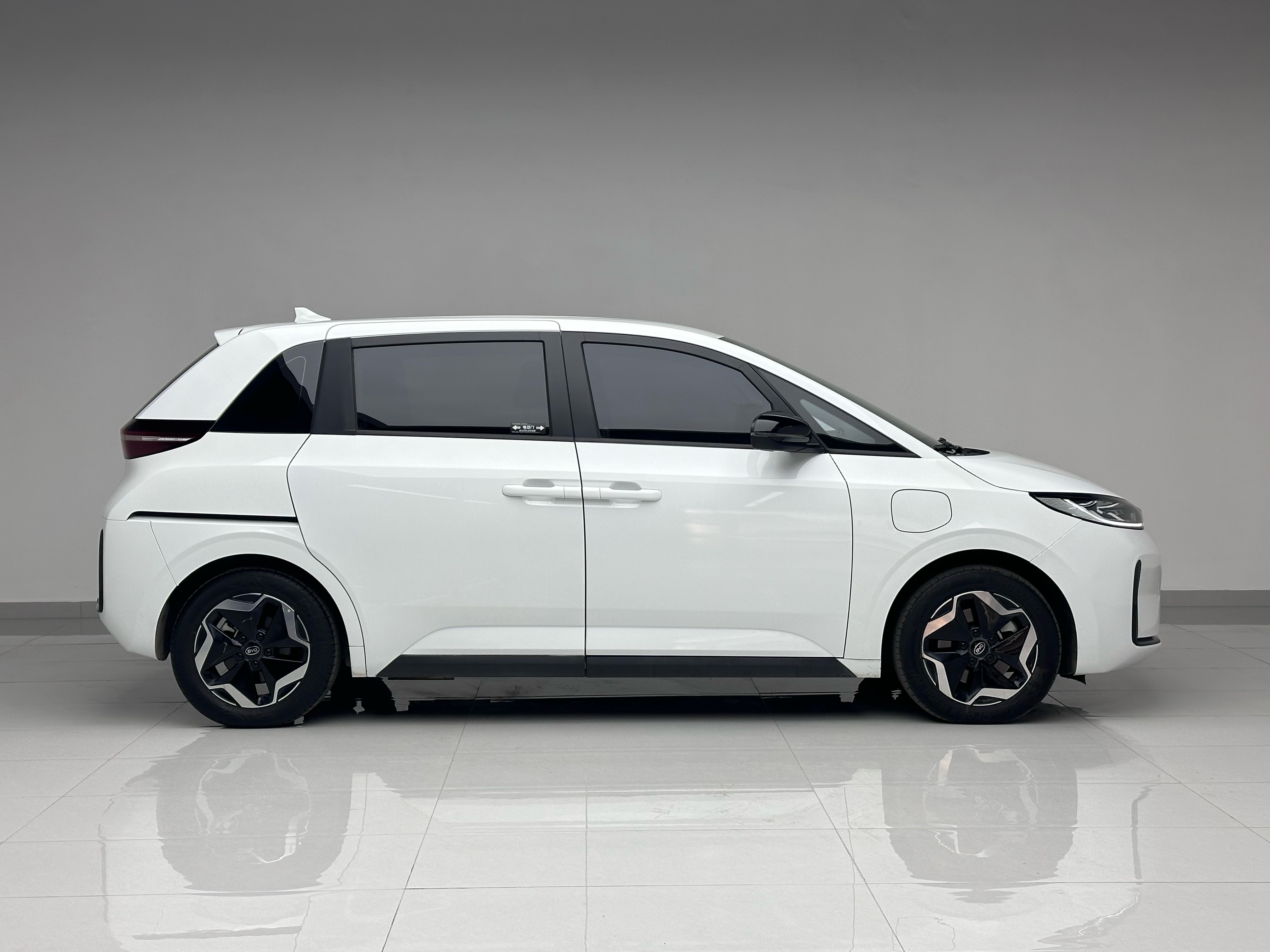 BYD D1 2023 car image #6