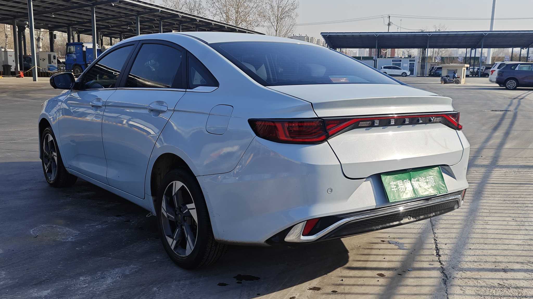 GEELY 2022 car image #6