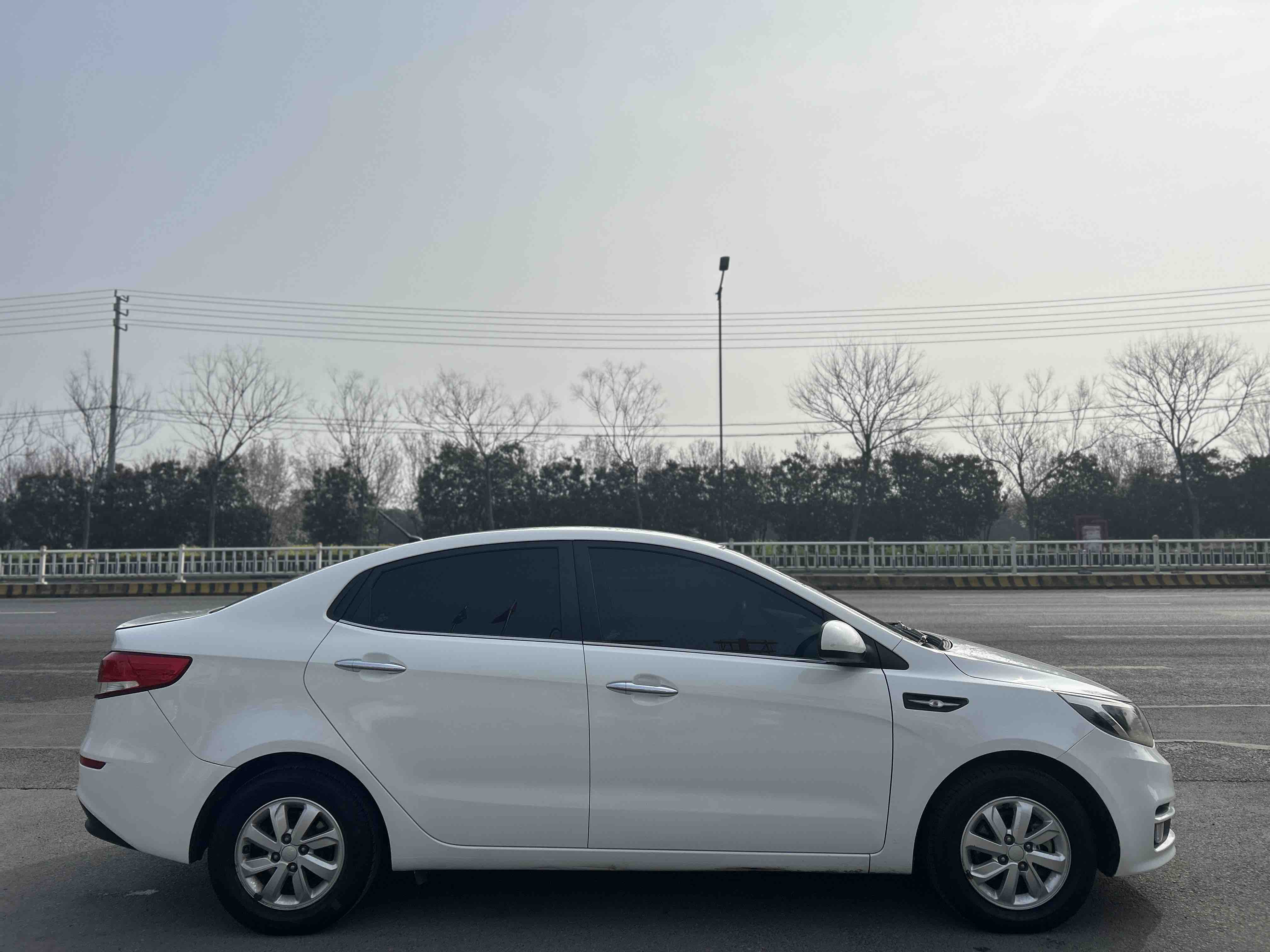 起亚 起亚K2 2016 汽车图片 #6