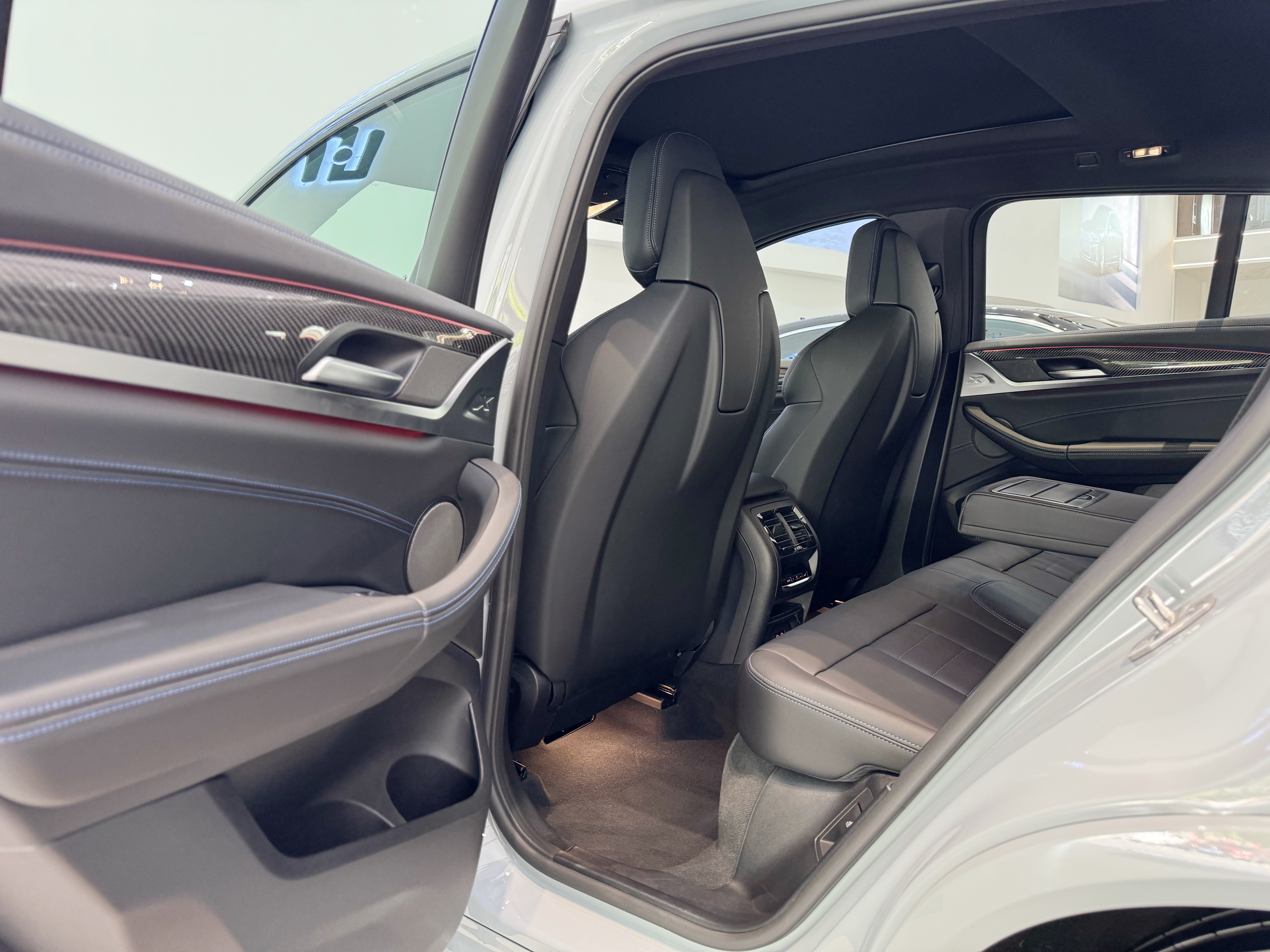 BMW X4 2024 изображение автомобиля #6