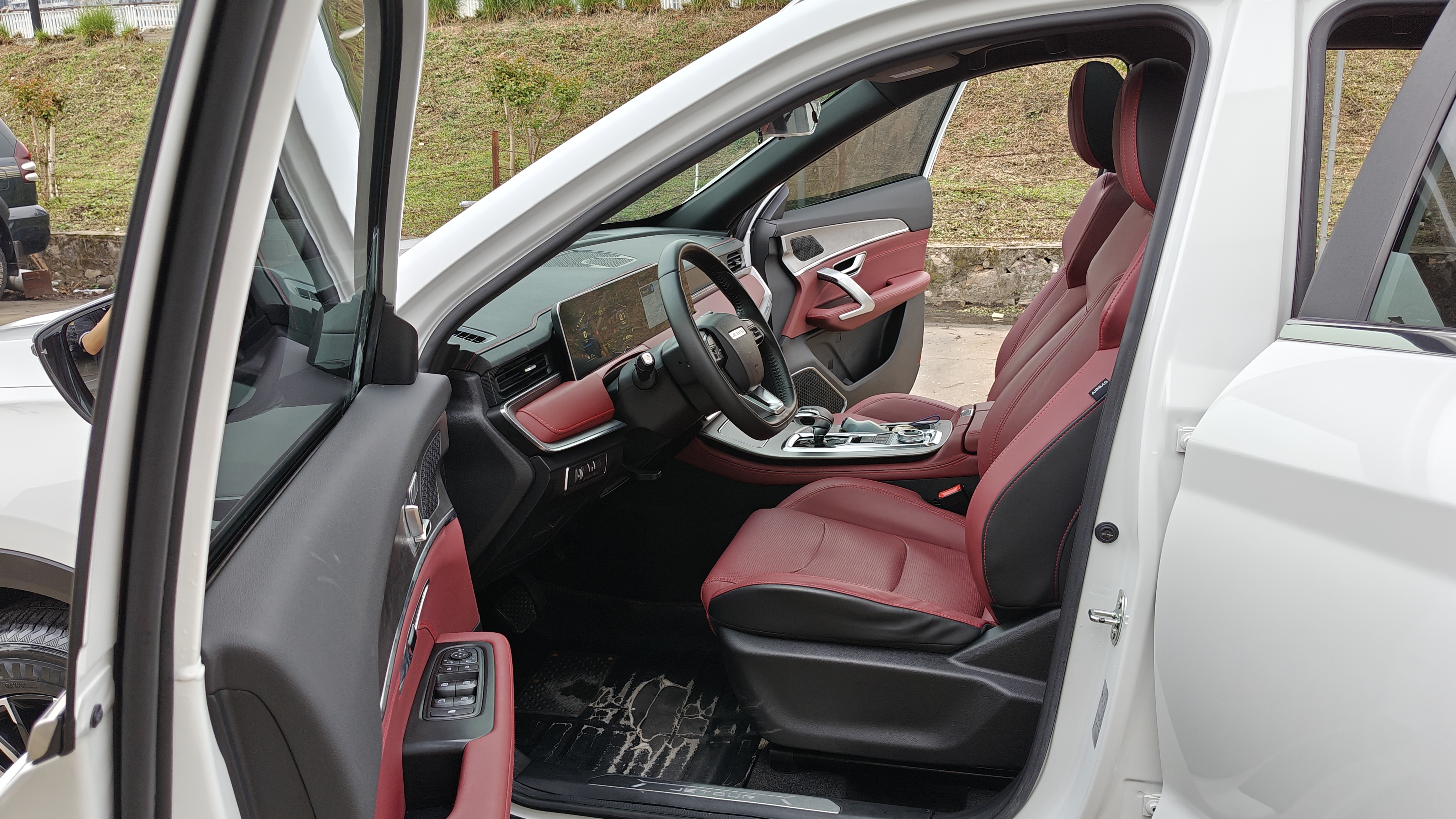 X70 PLUS 2022 #6 X70 PLUS 2022 car image #6