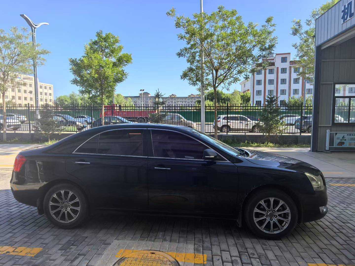 GEELY EC8 2012 #6 GEELY EC8 2012 car image #6