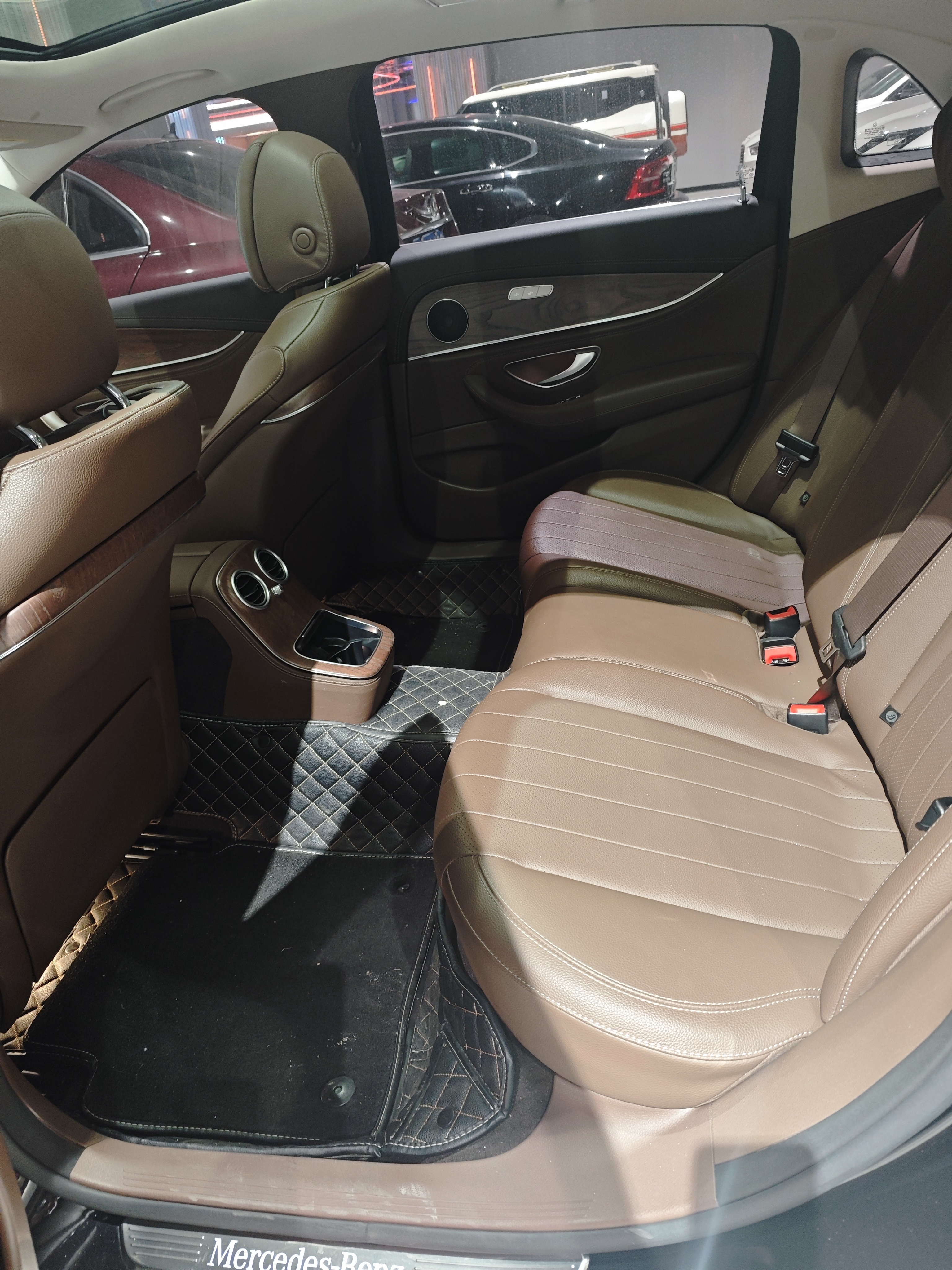 Mercedes-Benz E Class 2022 car image #6